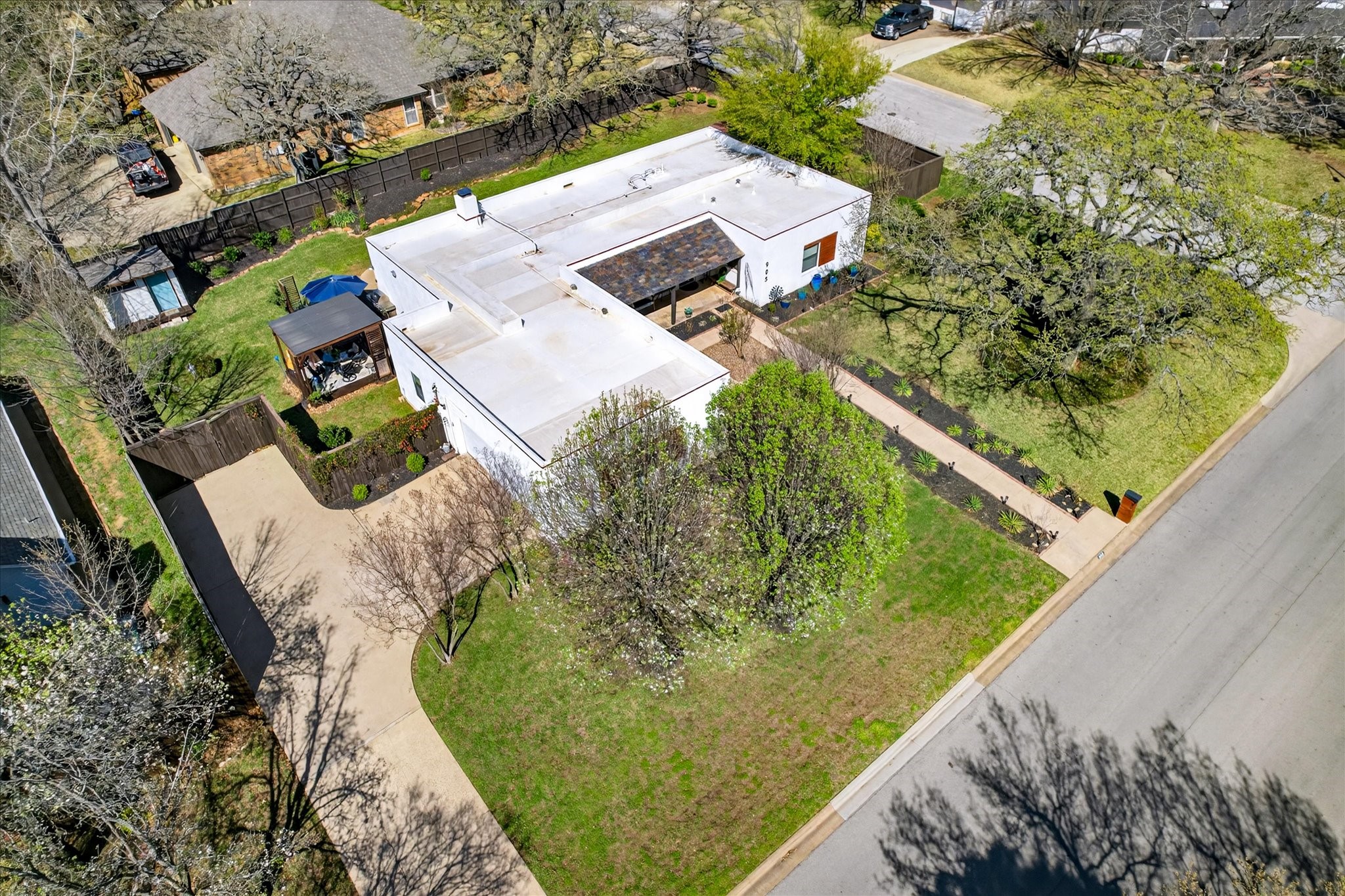 905 Lynhurst Lane, Denton, TX, 76205