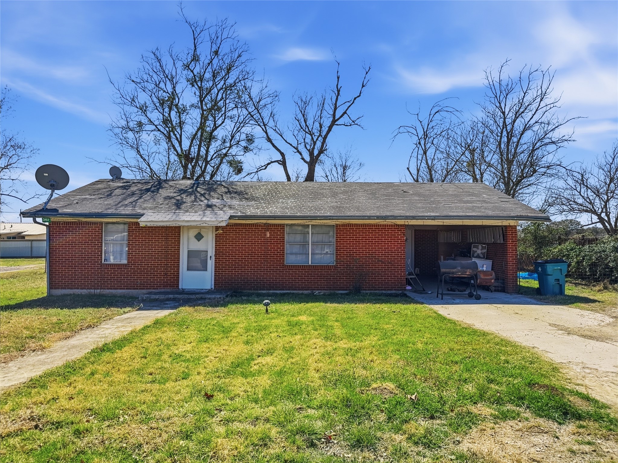 Property photo 01 of 367 W Allen Street, Evant, TX 76525 | MLS #21192807
