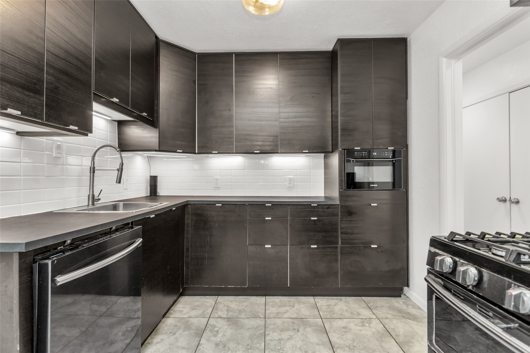 3727 Hawick Lane, Dallas, TX, 75220