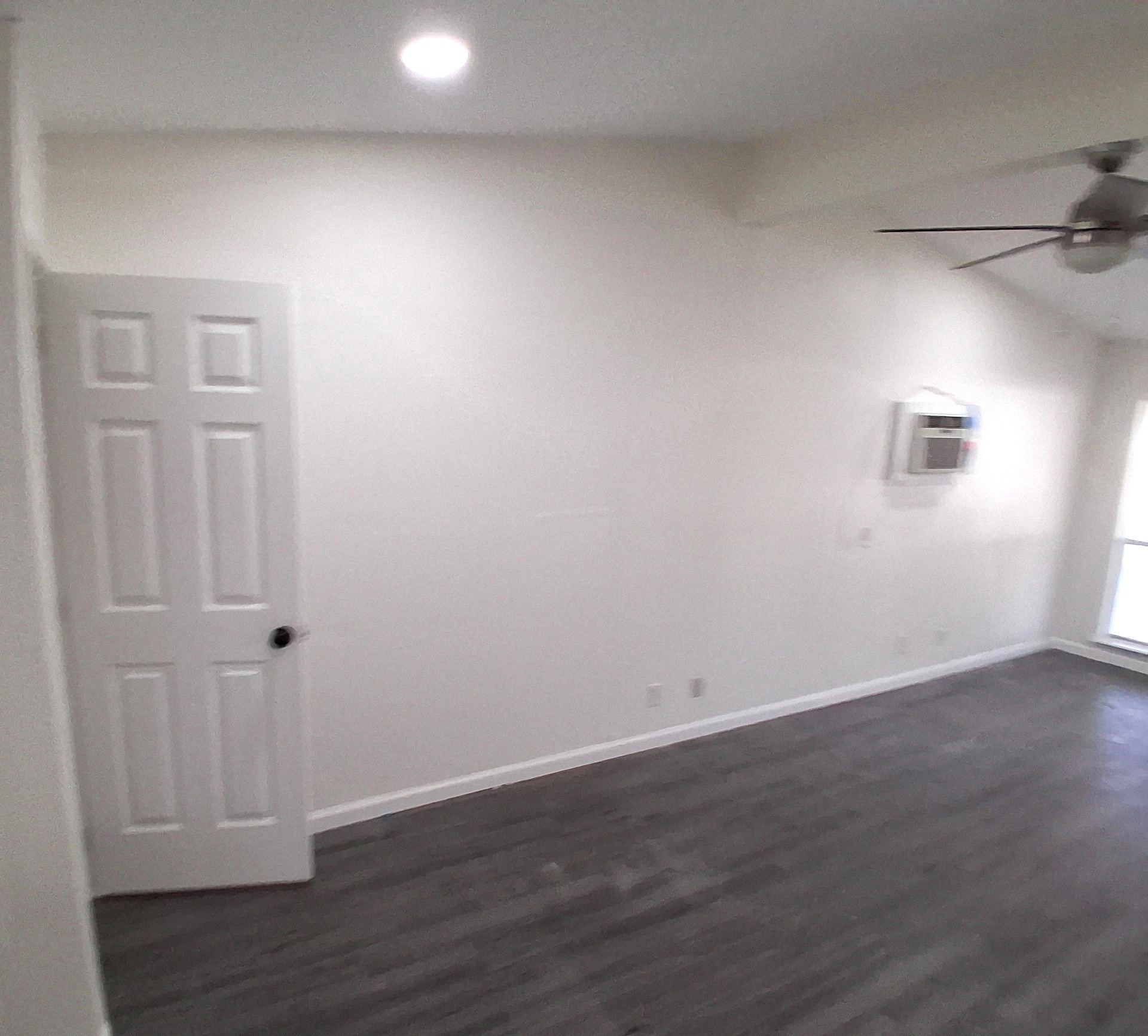 Property photo 04 of 516 Forrest Lane, Denison, TX 75021 | MLS #21193316