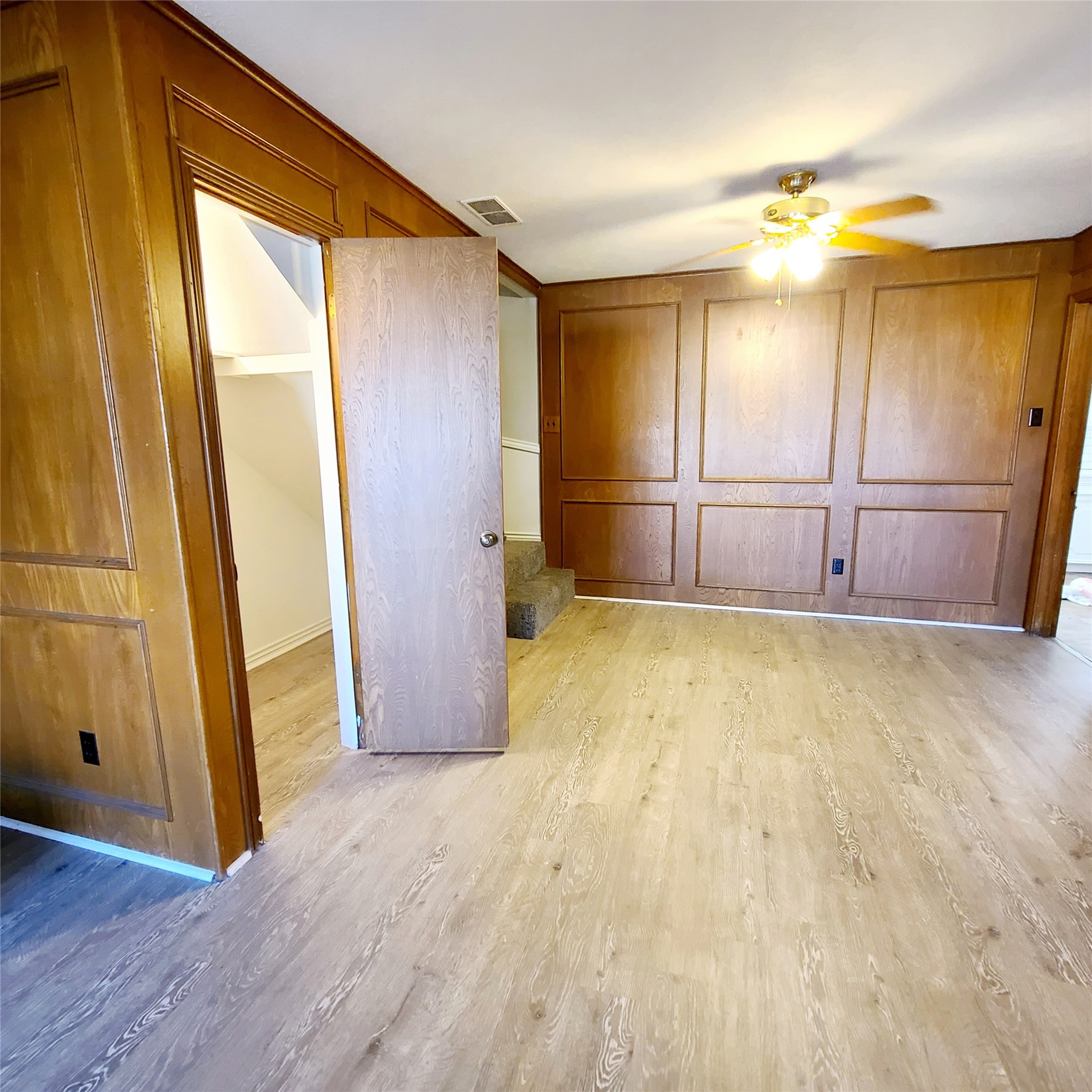 11352 QUAIL RUN Street, Dallas, TX, 75238