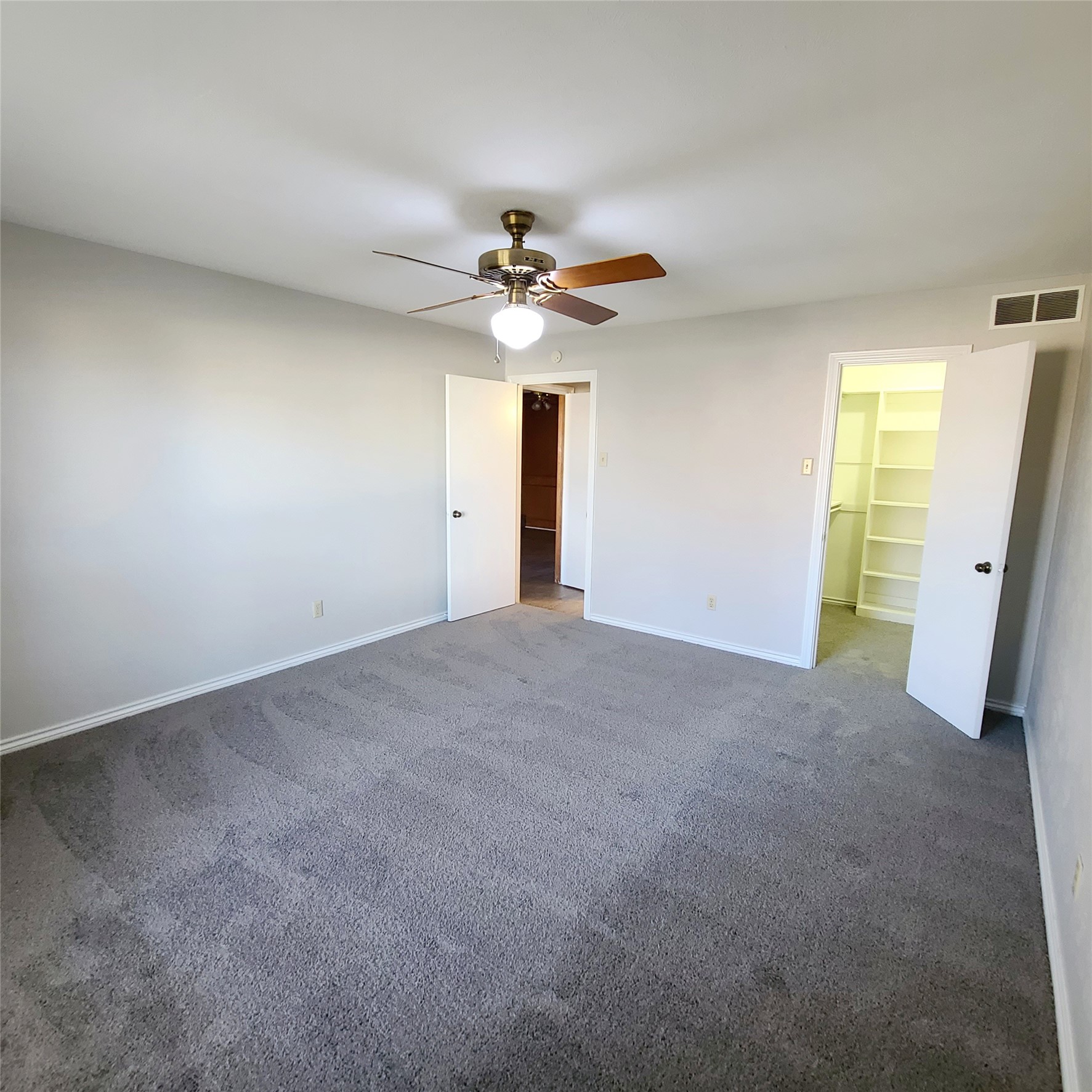 11352 QUAIL RUN Street, Dallas, TX, 75238