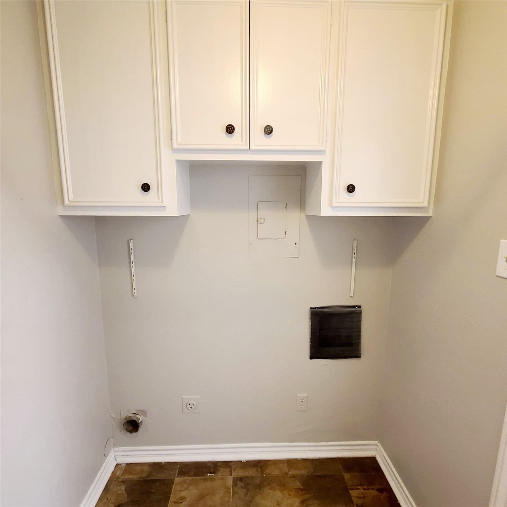 11352 QUAIL RUN Street, Dallas, TX, 75238