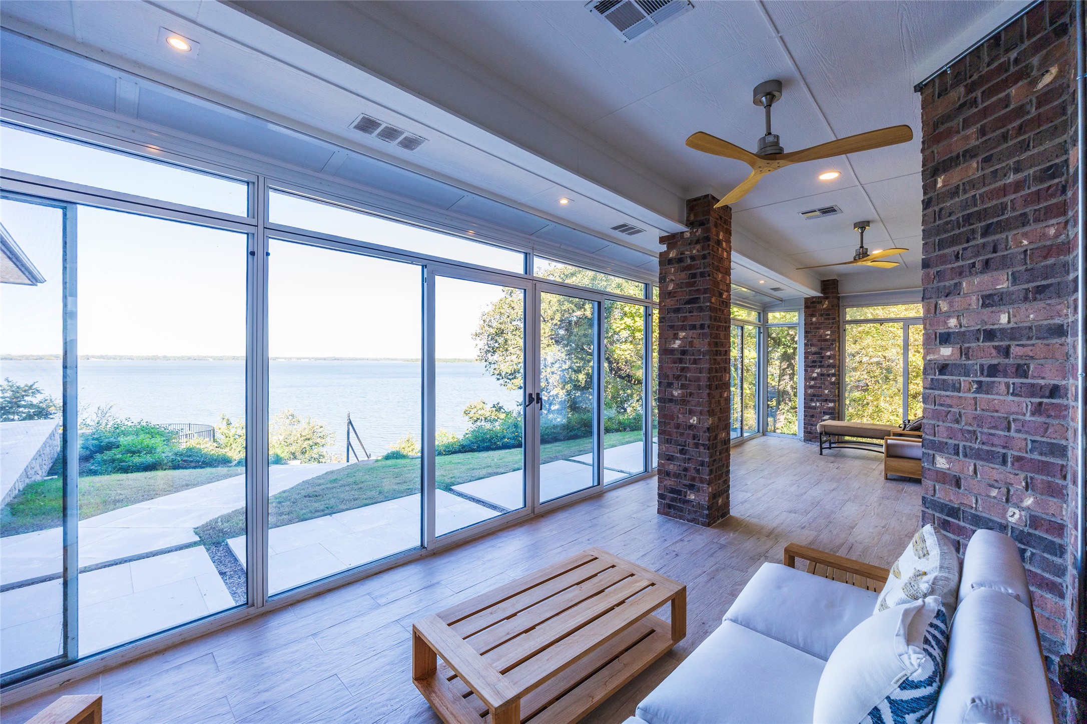 1190 Emerald Sound Boulevard, Oak Point, TX, 75068
