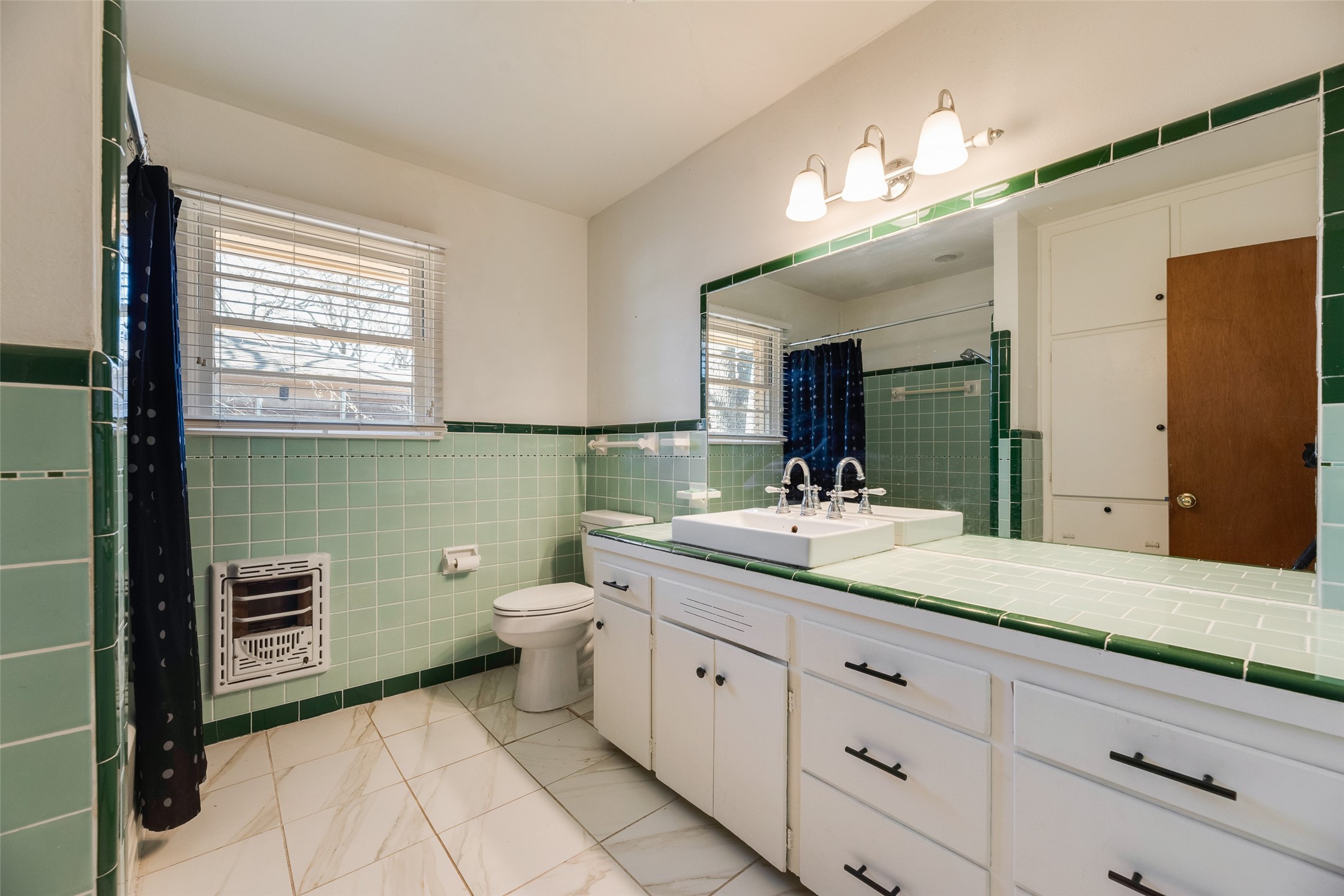 1610 Laurelwood Drive, Denton, TX, 76209