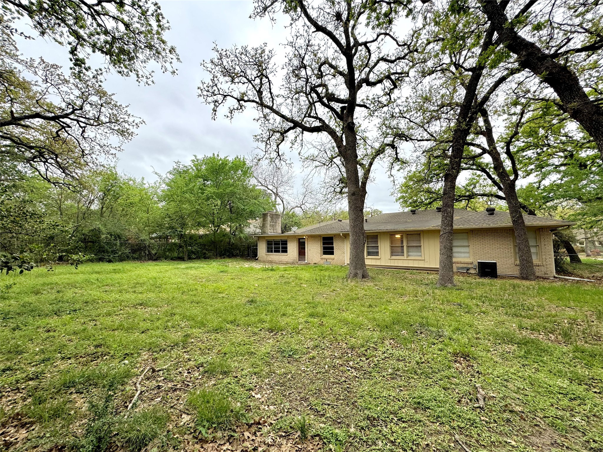 1610 Laurelwood Drive, Denton, TX, 76209