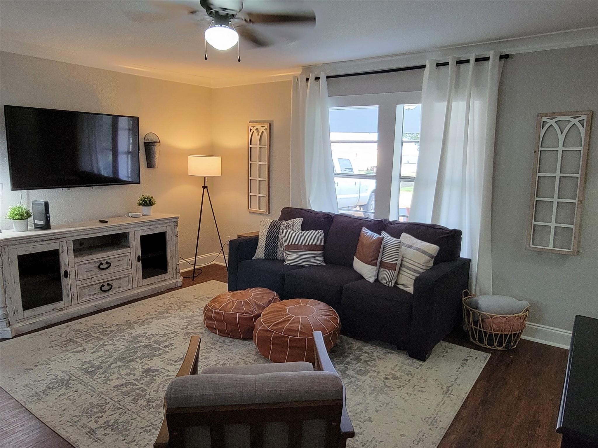 203 W Oak Street, Celina, TX, 75009