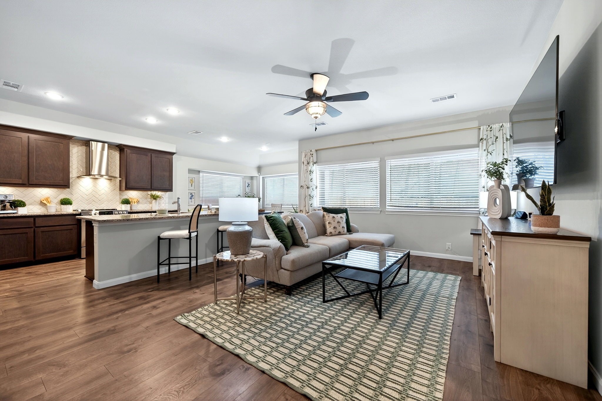 Property photo 03 of 532 Lucas Lane, Lavon, TX 75166 | MLS #21195363