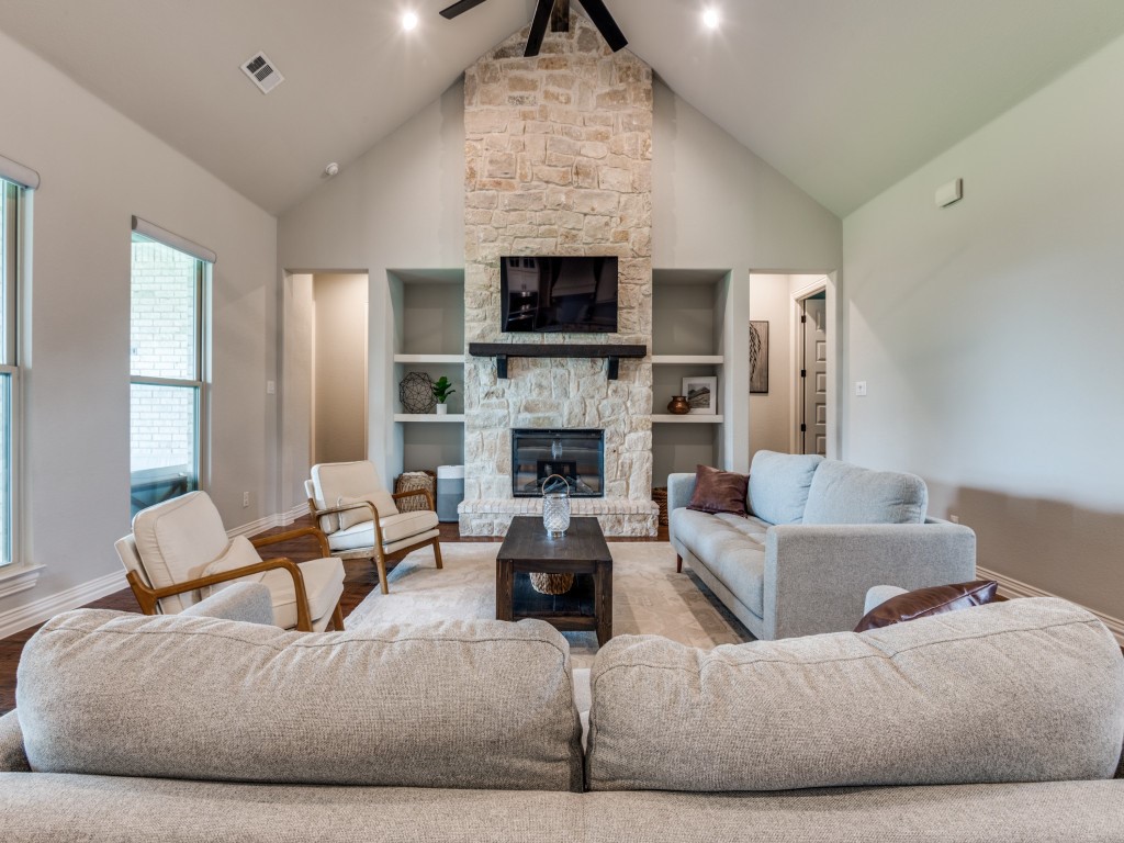 Property photo 04 of 7430 Desert Willow Lane, Ovilla, TX 75154 | MLS #21195400