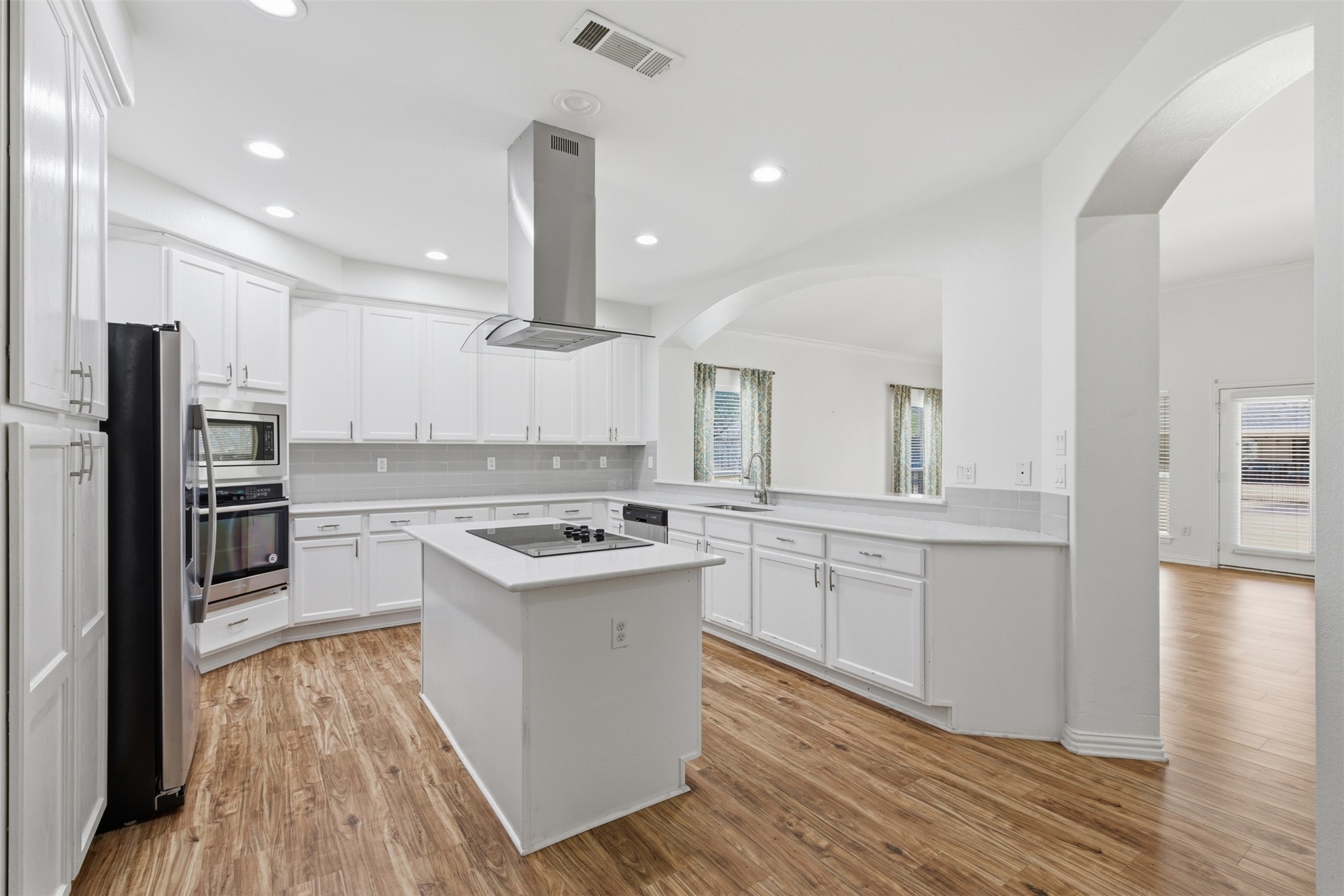 8925 Crestview Drive, Denton, TX, 76207