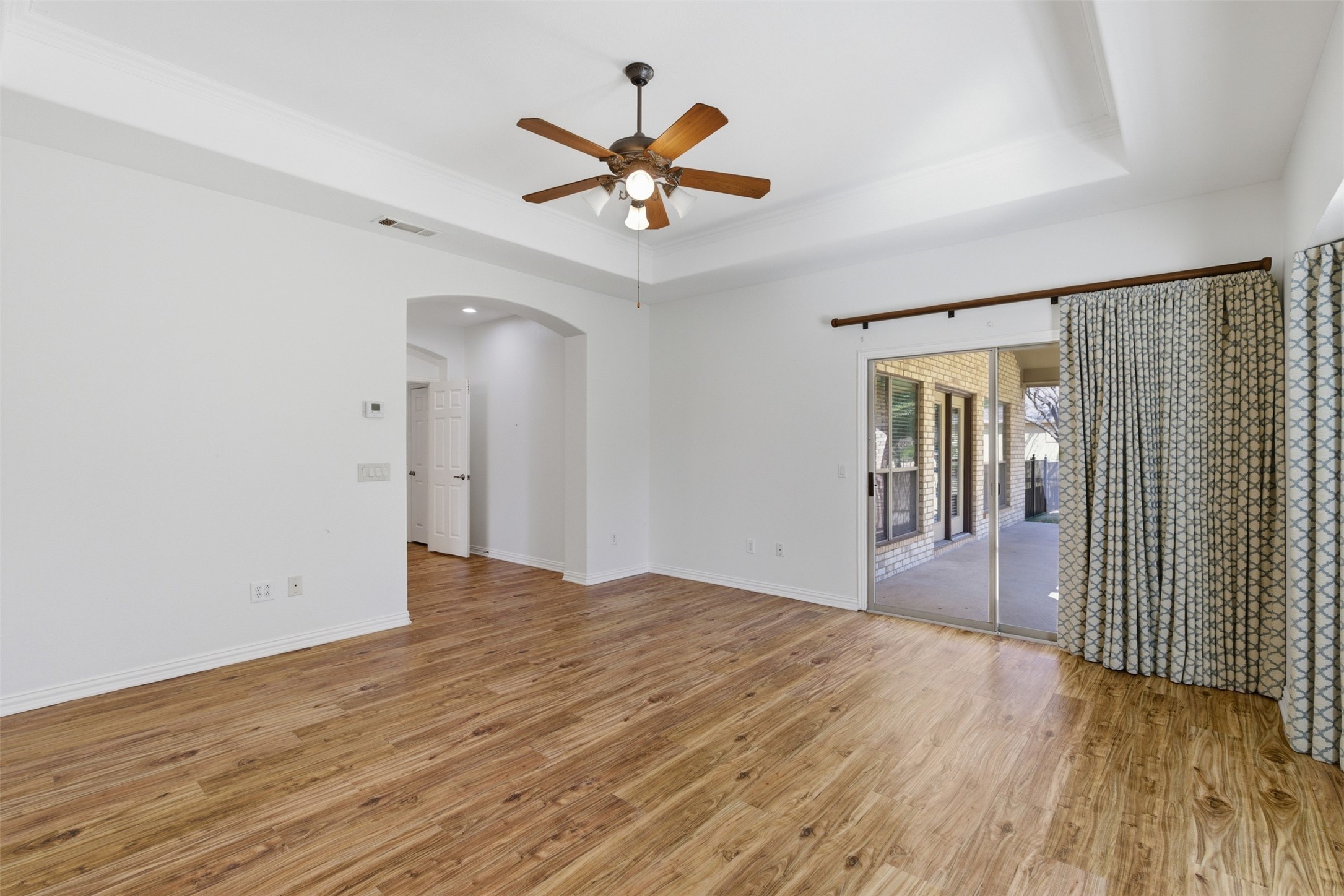 8925 Crestview Drive, Denton, TX, 76207