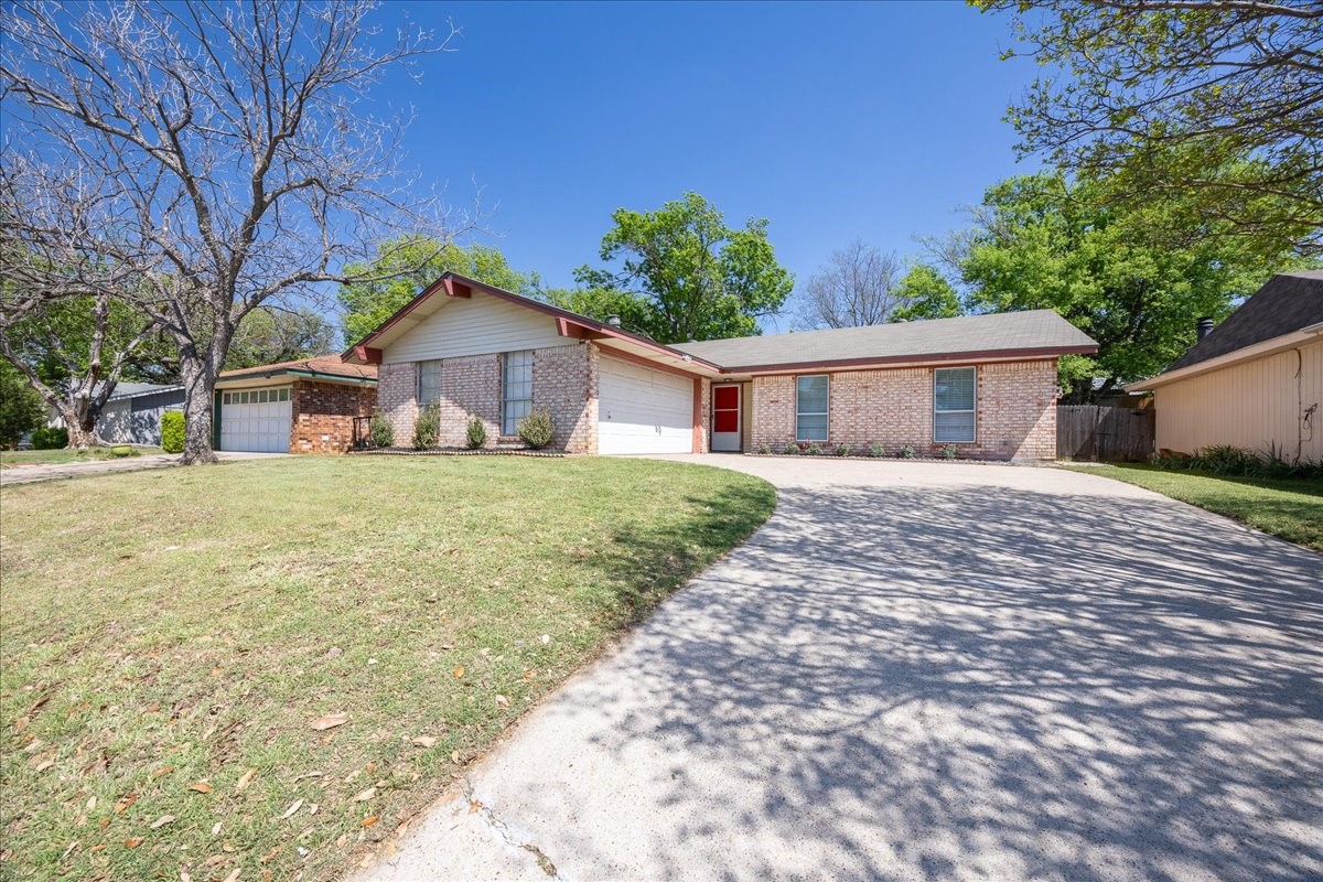 5424 Prince Drive, Lake Dallas, TX, 75065