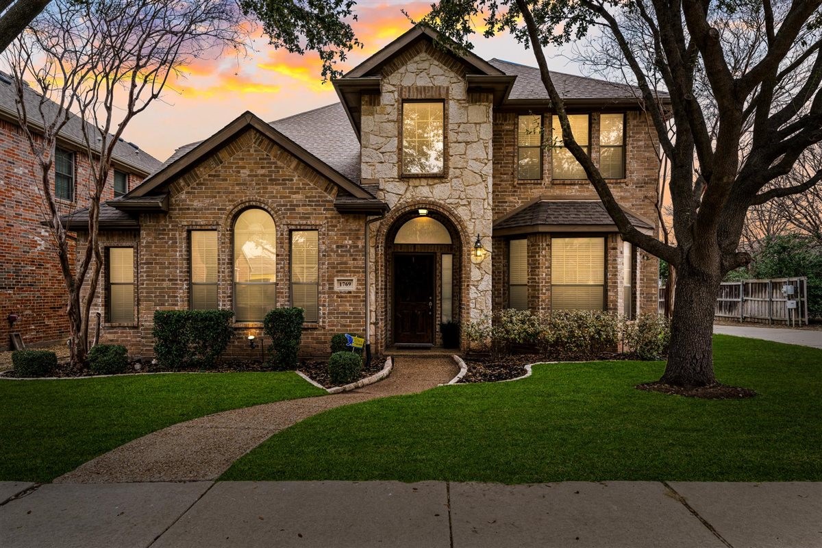 Property photo 01 of 1769 Flowers Drive, Carrollton, TX 75007 | MLS #21195942