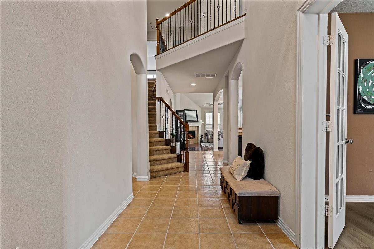 Property photo 03 of 1769 Flowers Drive, Carrollton, TX 75007 | MLS #21195942