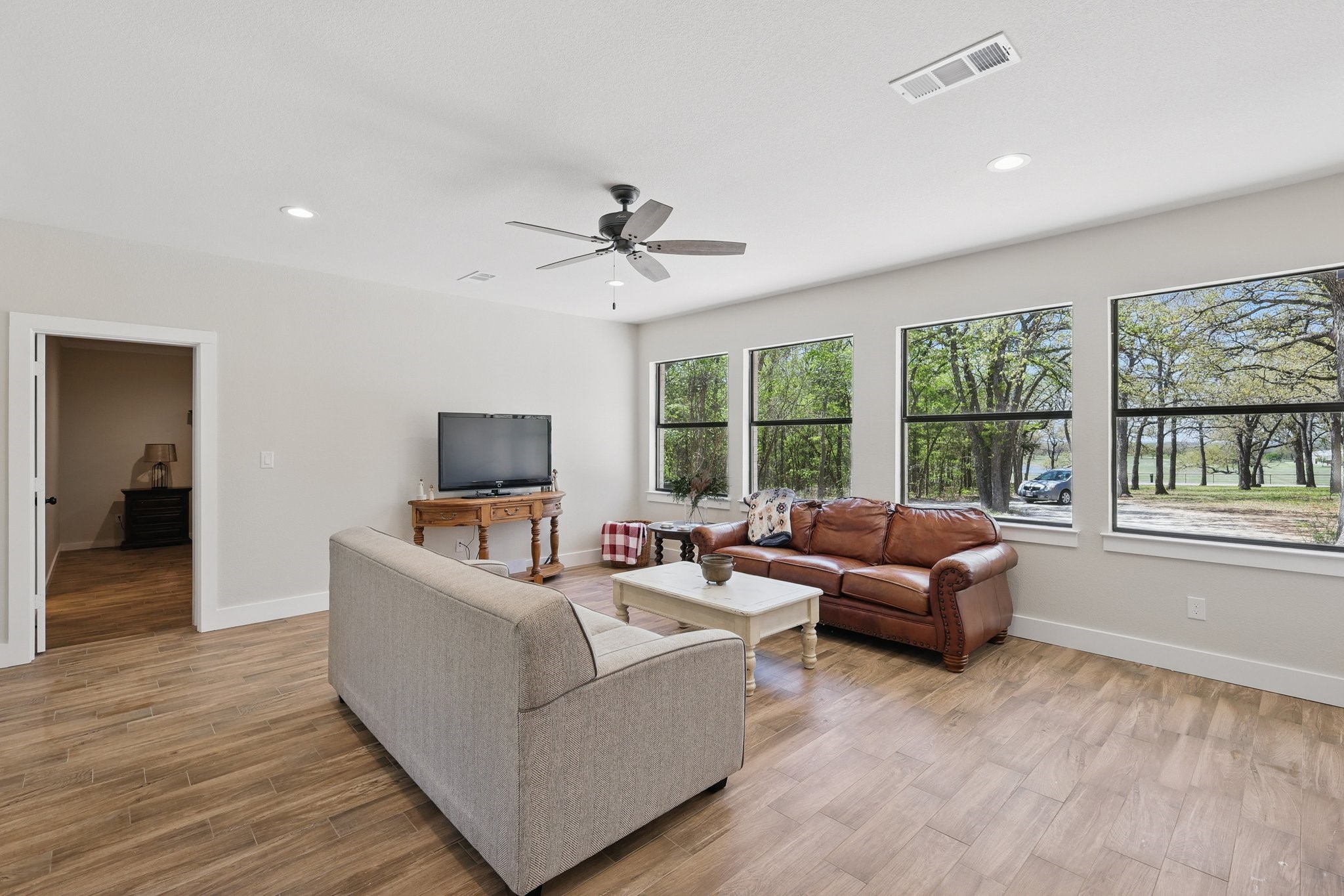 2446 Neely Trail, Valley View, TX, 76272