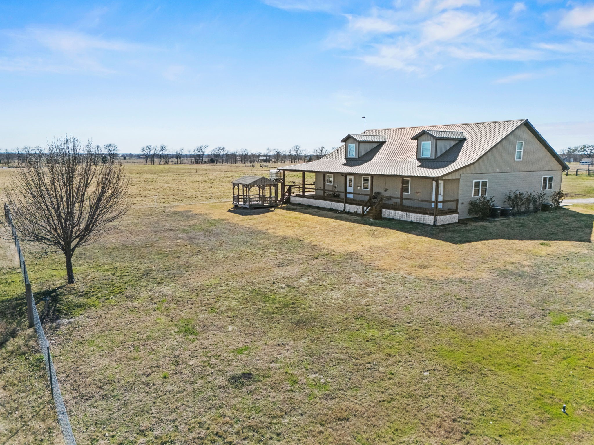 Property photo 02 of 4379 County Road 4804 Wolfe, City, TX 75449 | MLS #21196568