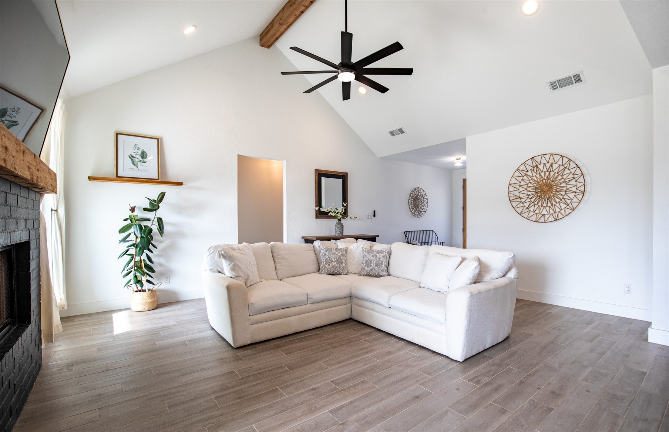 111 Bluegrass Trail, Springtown, TX, 76082