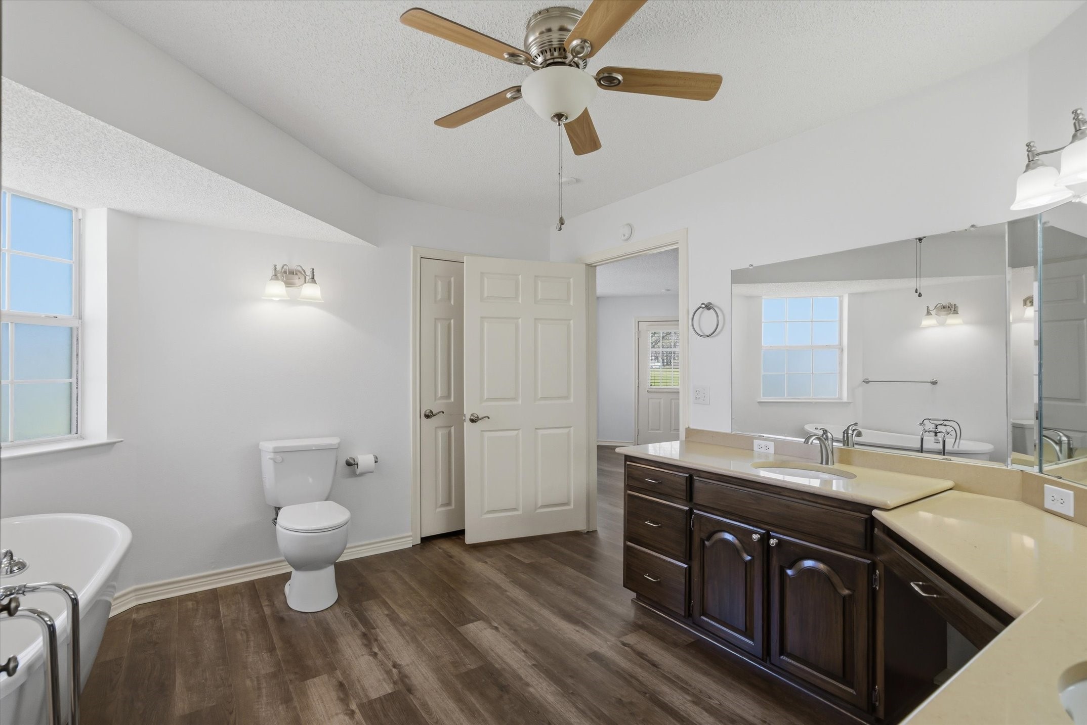 2146 VZ County Road 2205, Canton, TX, 75103