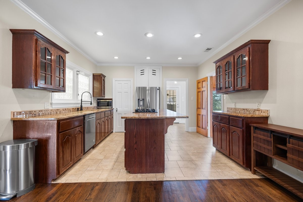 1609 Old Nacogdoches Road, Henderson, TX, 75654