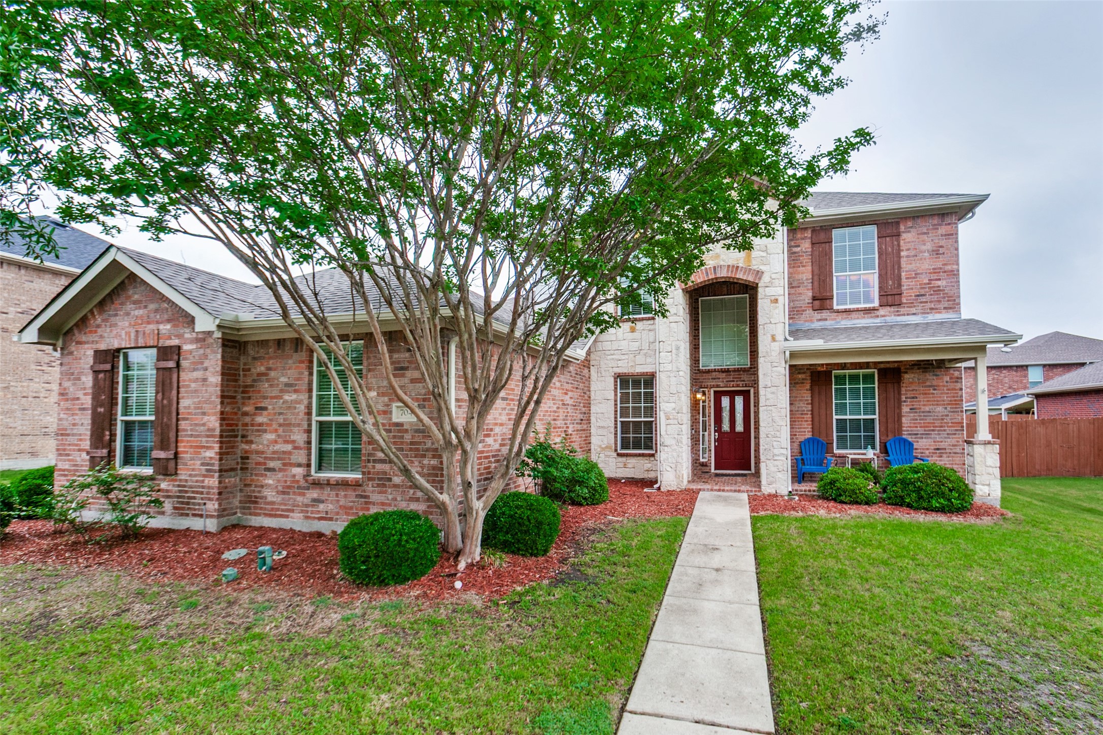 Property photo 01 of 704 Beau Drive, Wylie, TX 75098 | MLS #21196996