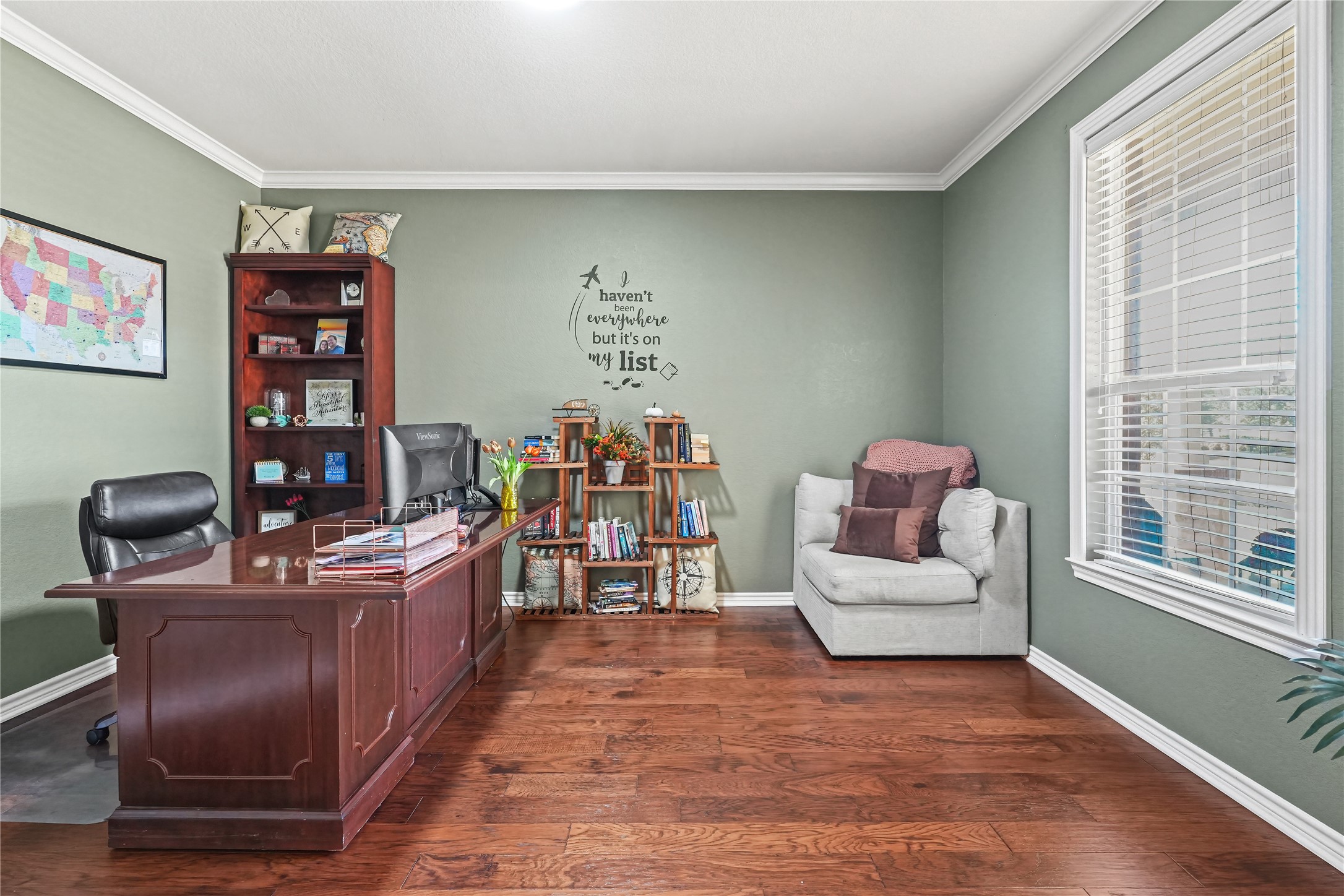 Property photo 04 of 704 Beau Drive, Wylie, TX 75098 | MLS #21196996