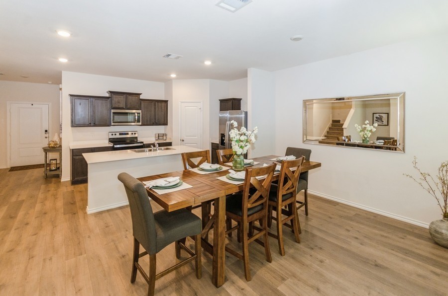 822 Amelia Court, Pilot Point, TX, 76258