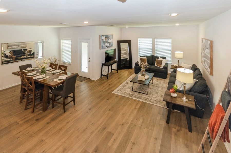 822 Amelia Court, Pilot Point, TX, 76258