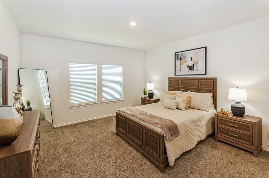 822 Amelia Court, Pilot Point, TX, 76258