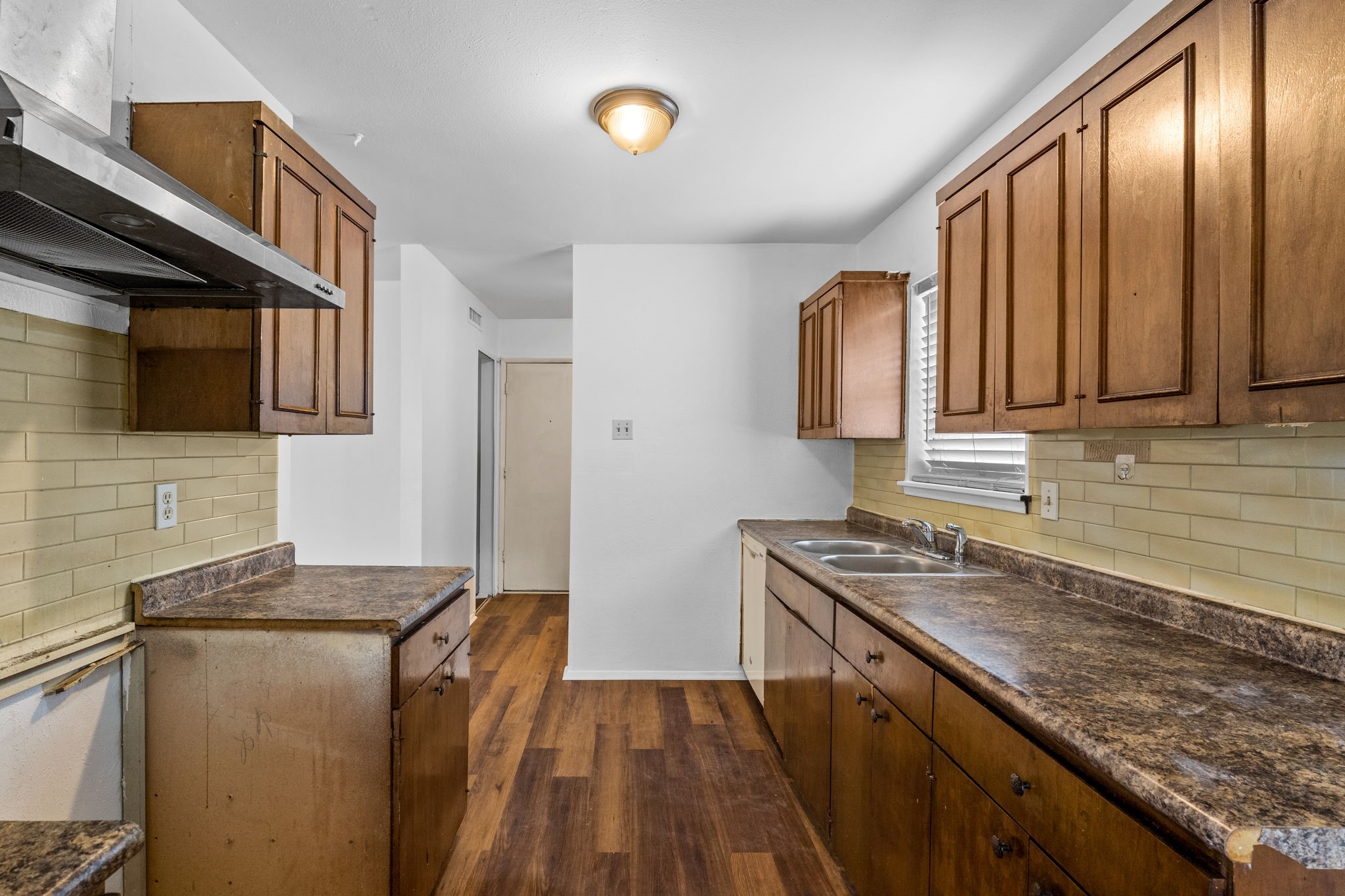 2918 Pinewood Drive, Garland, TX, 75044
