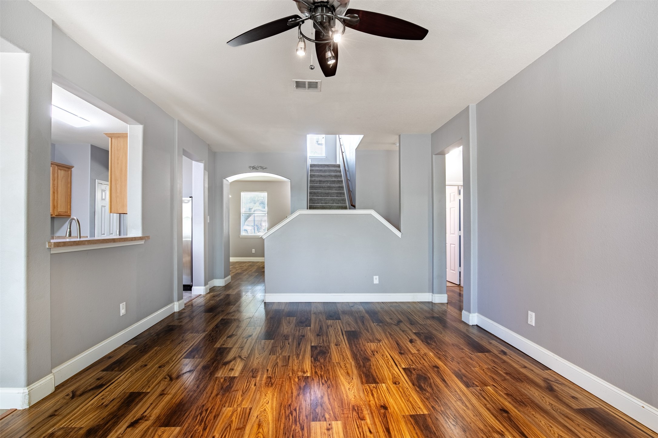 917 Warbler, Aubrey, TX, 76227