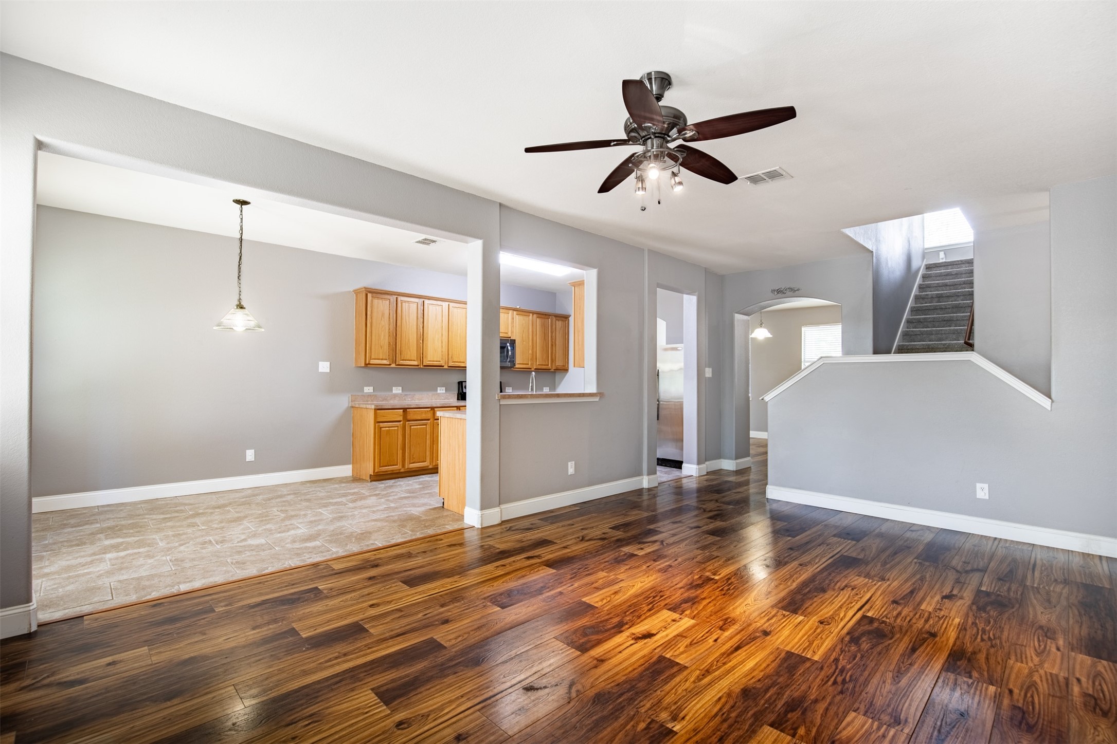 917 Warbler, Aubrey, TX, 76227