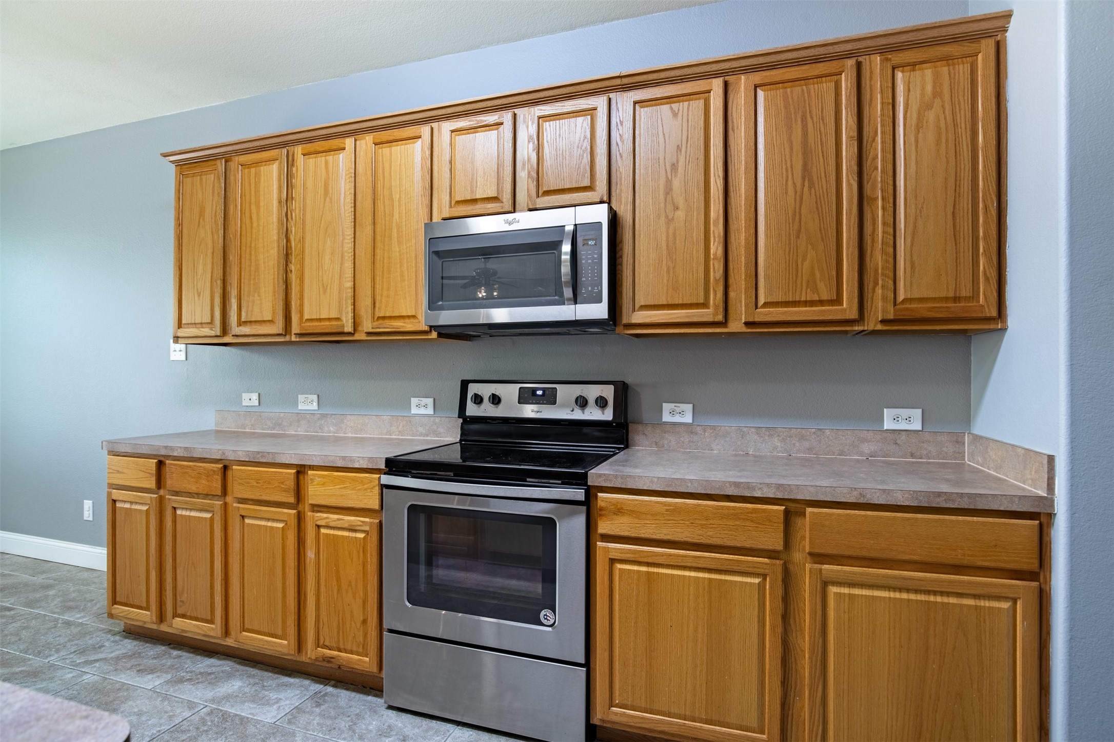 917 Warbler, Aubrey, TX, 76227