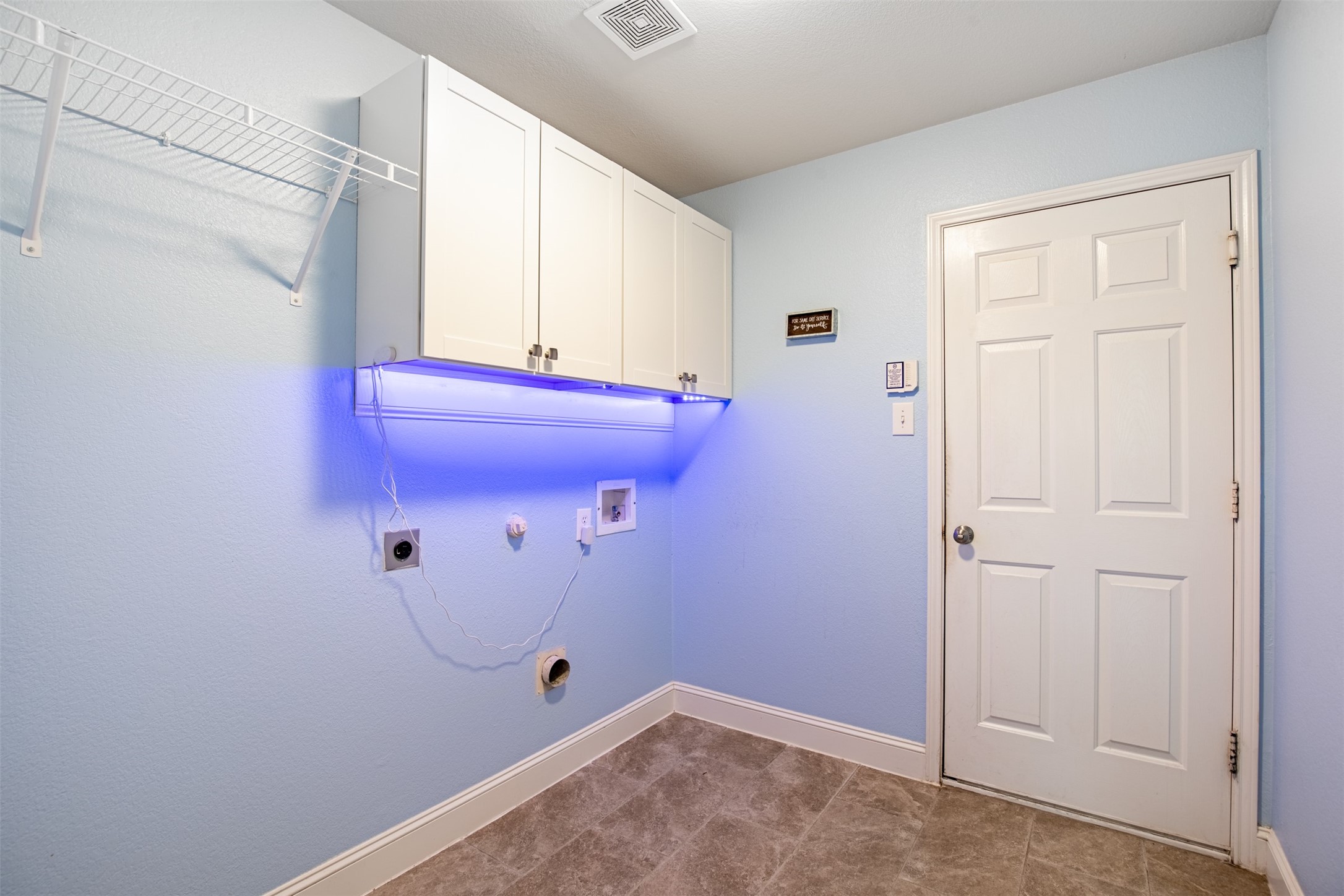 917 Warbler, Aubrey, TX, 76227