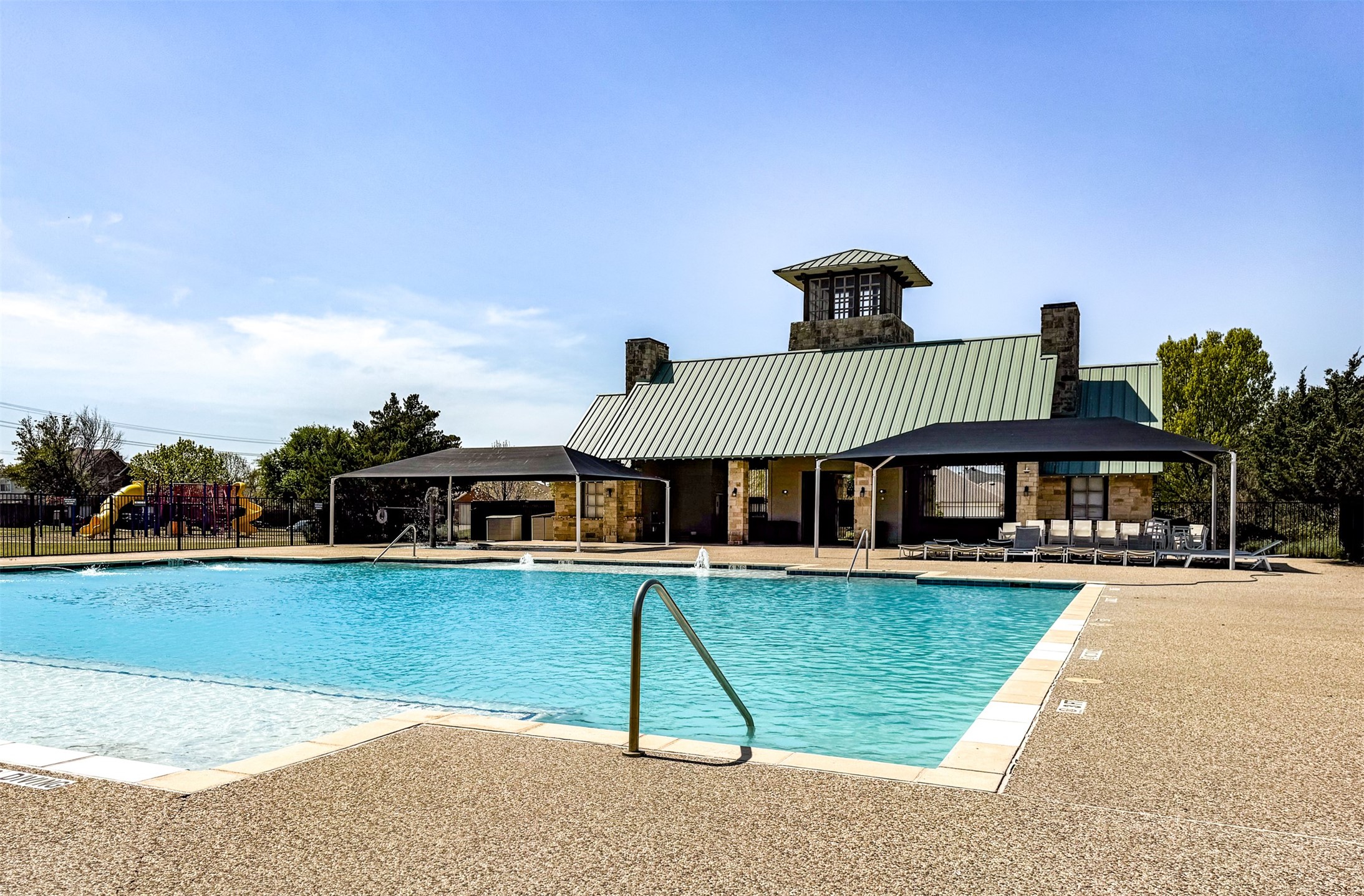 917 Warbler, Aubrey, TX, 76227