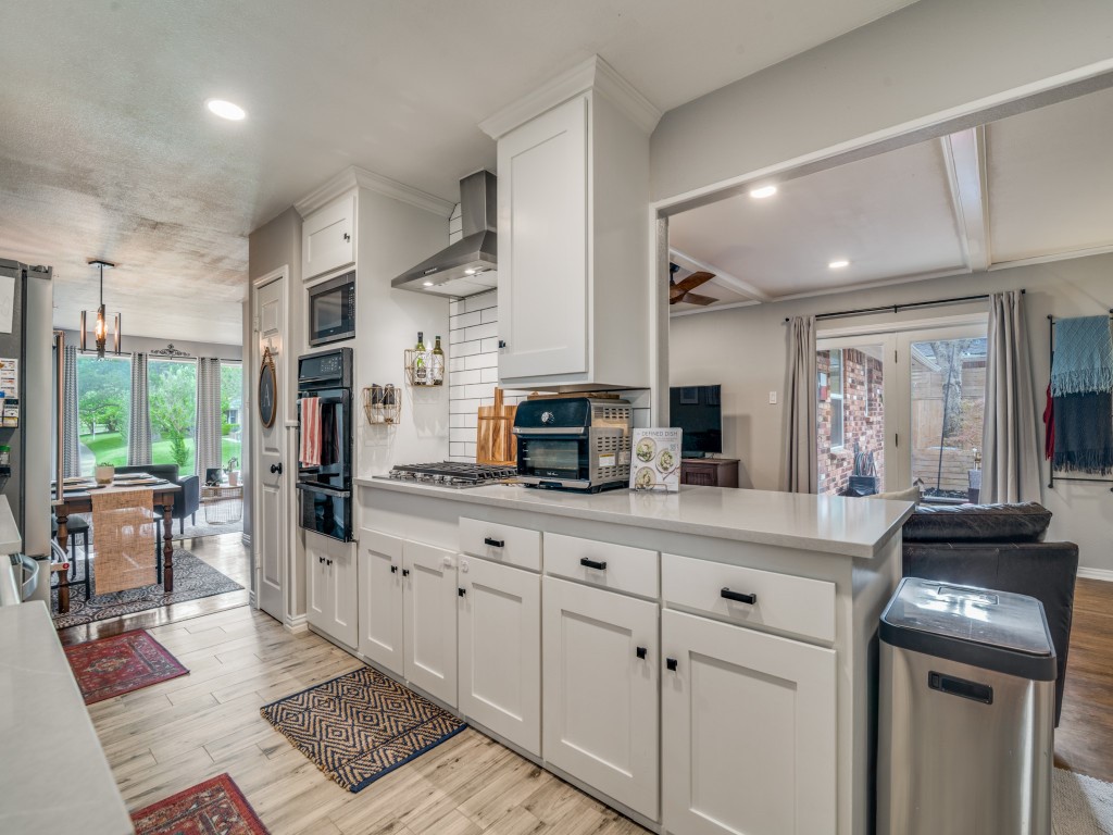2505 Fenestra Drive, Dallas, TX, 75228