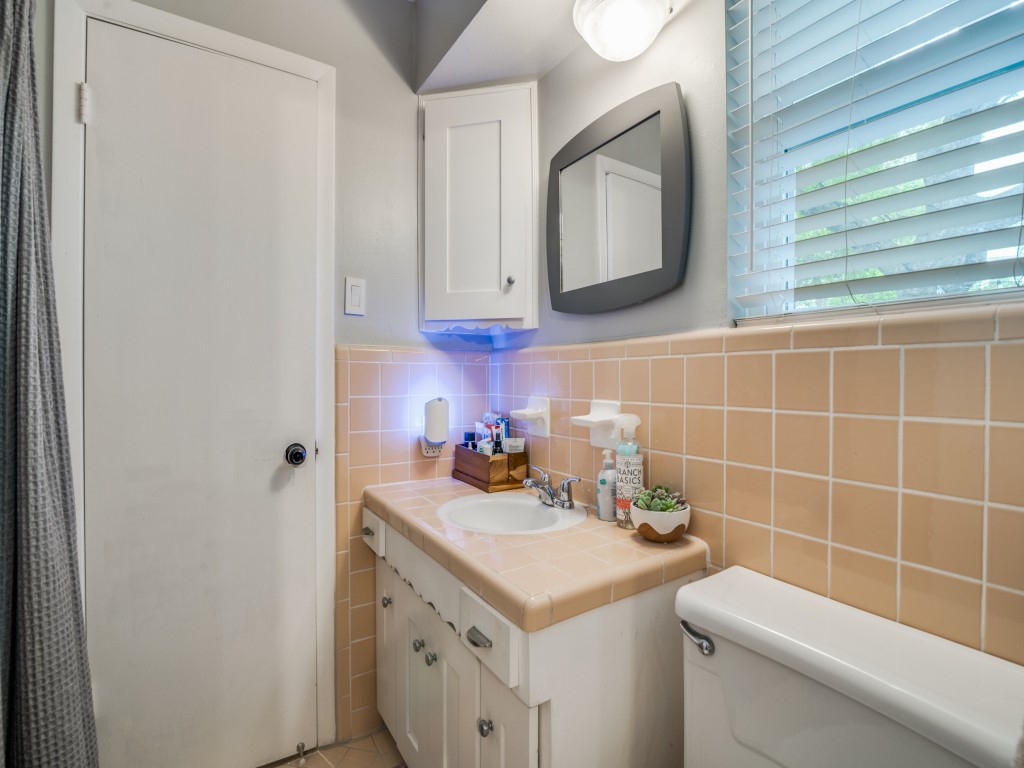 2505 Fenestra Drive, Dallas, TX, 75228