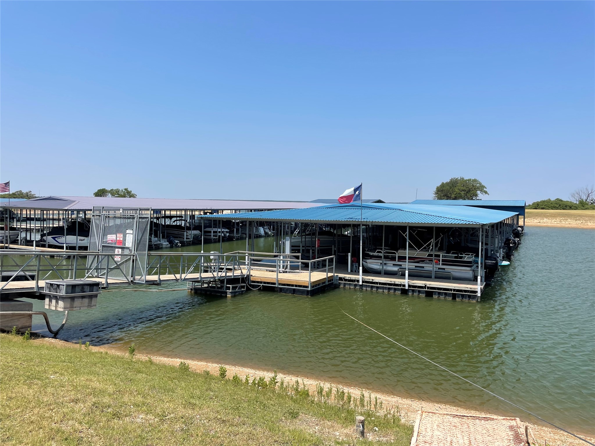 19116 White Bluff Drive, Whitney, TX, 76692