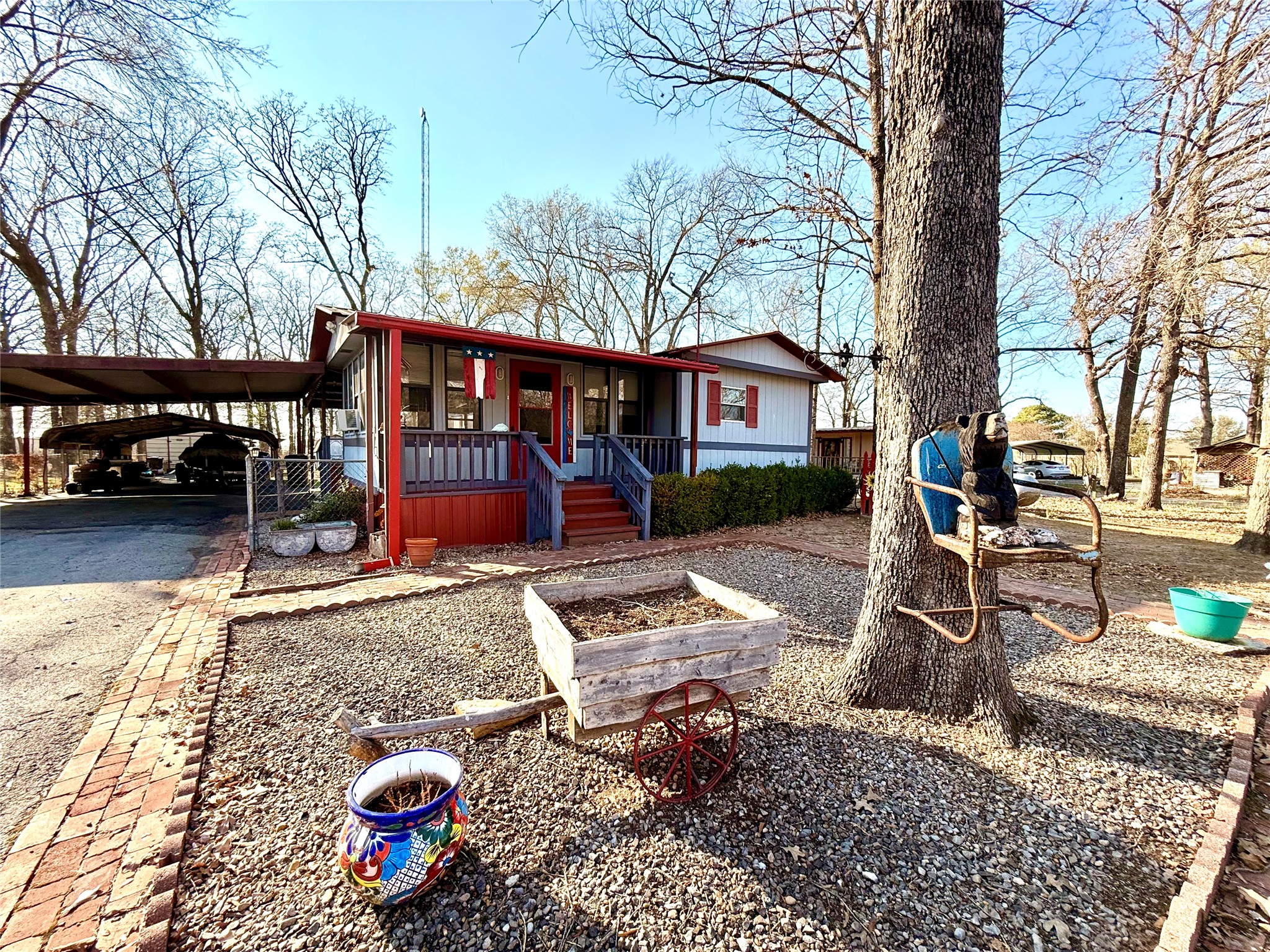Property photo 01 of 177 County Road 1556, Alba, TX 75410 | MLS #21198124