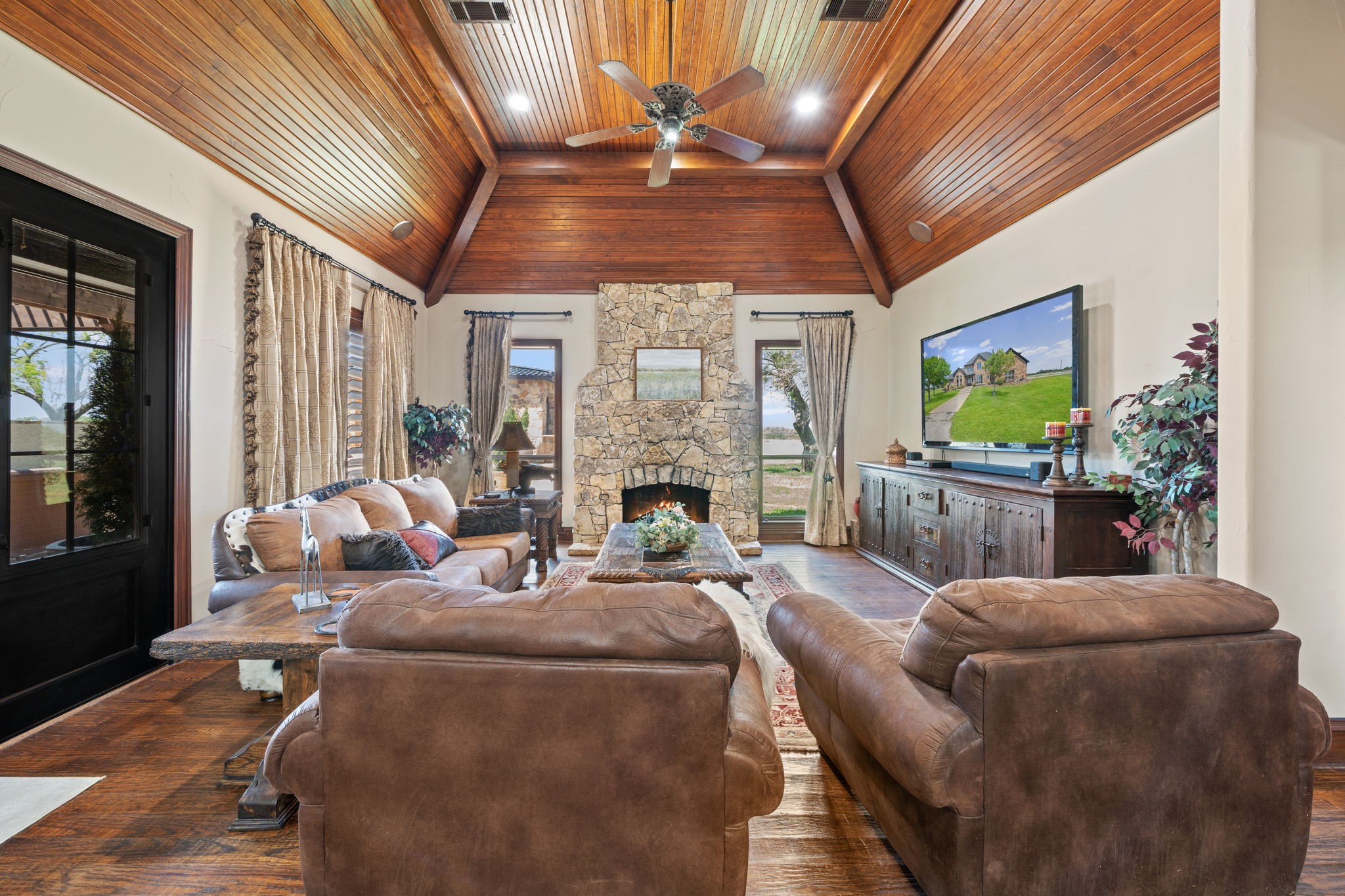 2454 380 W State Highway, Jacksboro, TX, 76458
