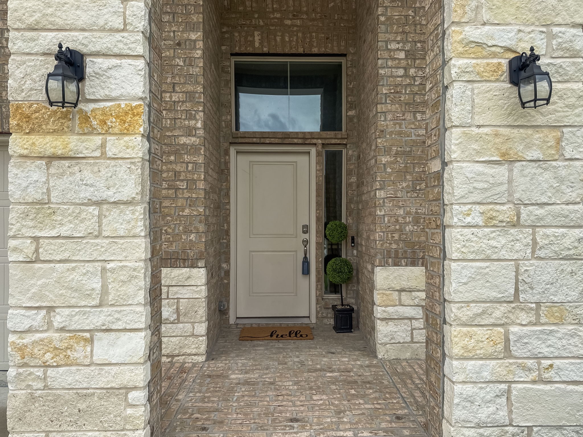 Property photo 02 of 200 Tanager Drive, Rhome, TX 76078 | MLS #21198401