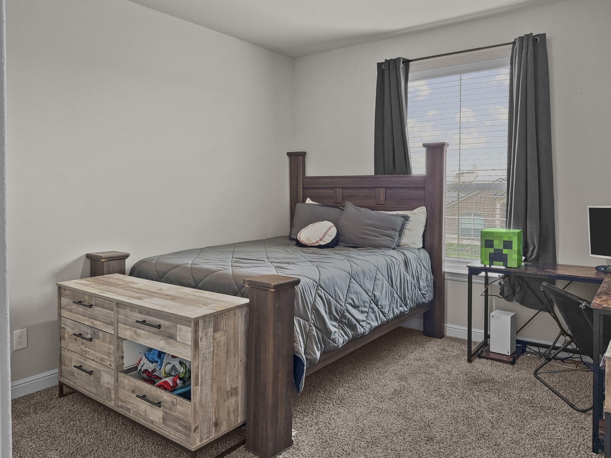 200 Tanager Drive, Rhome, TX, 76078