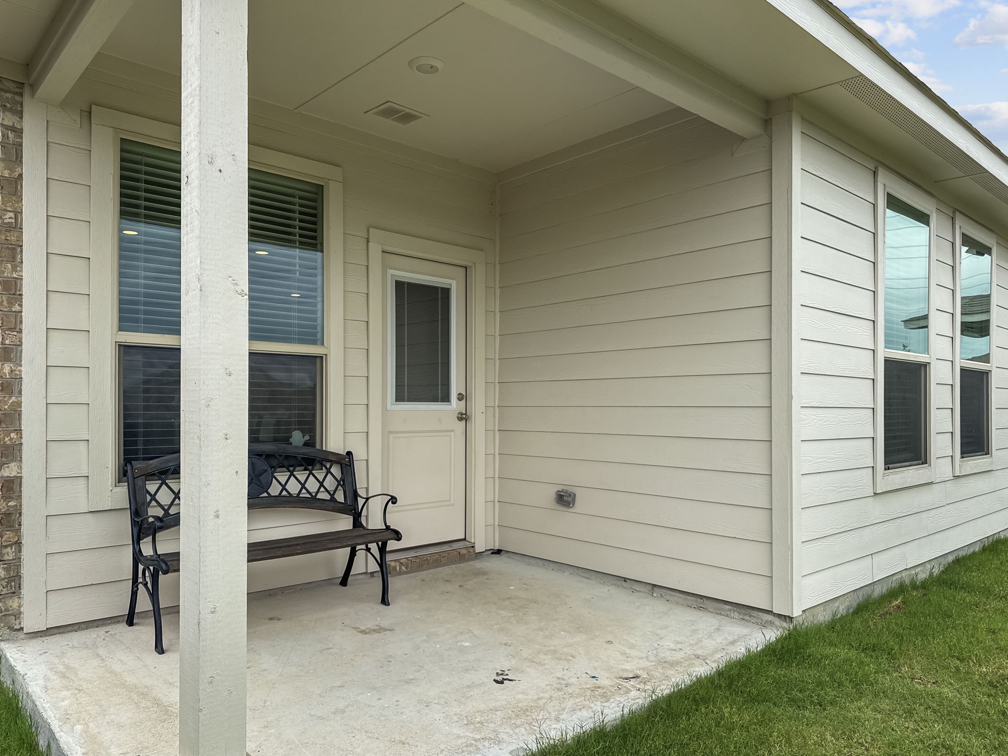 200 Tanager Drive, Rhome, TX, 76078