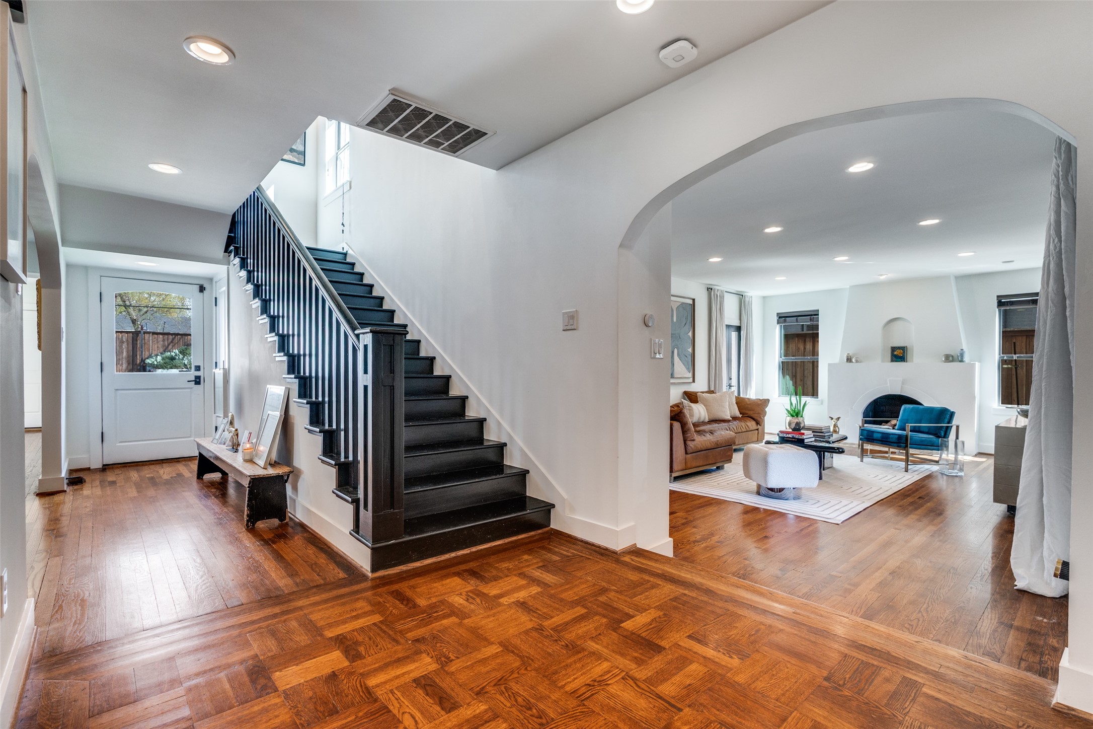 1126 Lausanne Avenue, Dallas, TX, 75208