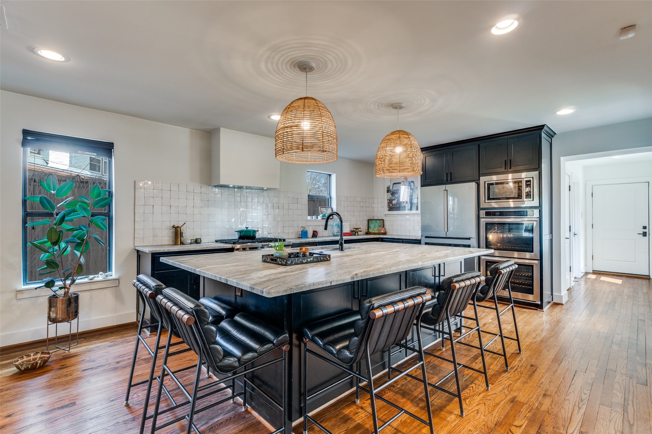 1126 Lausanne Avenue, Dallas, TX, 75208