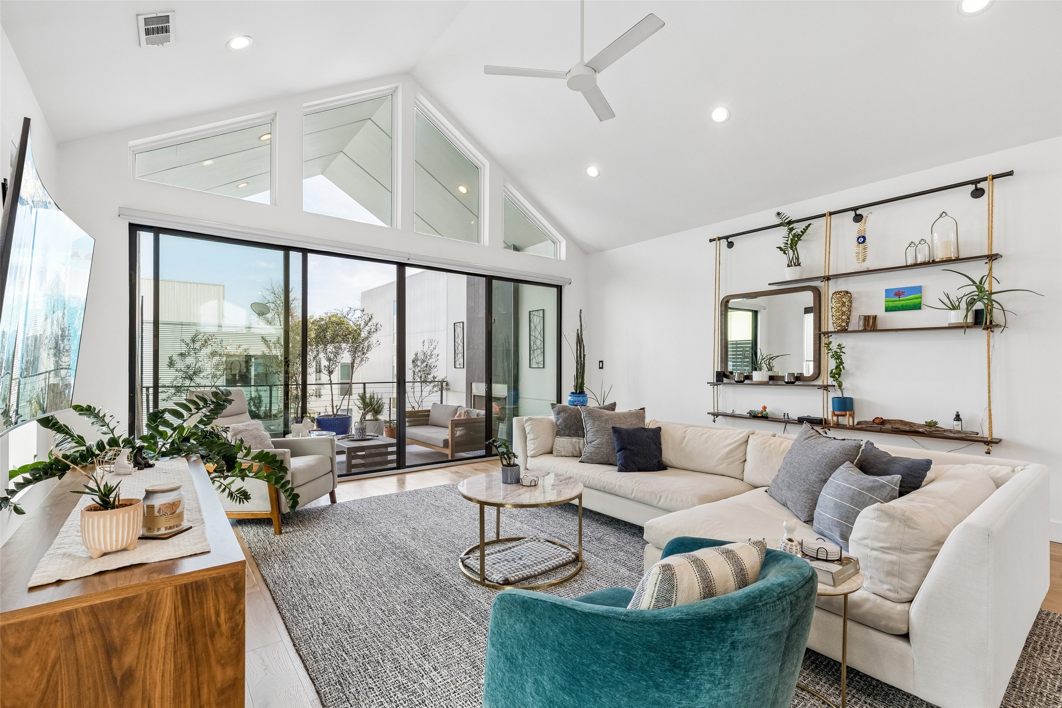 4404 Capitol Avenue, Dallas, TX, 75204