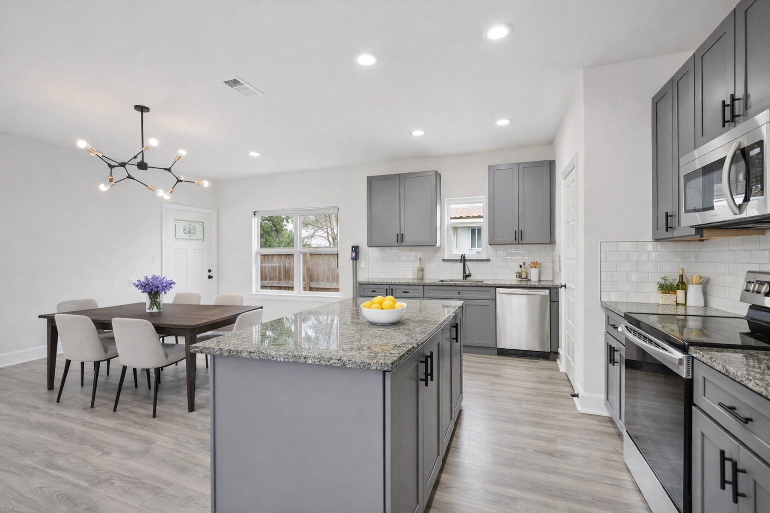 Property photo 01 of 4415 Jamaica Street, Dallas, TX 75210 | MLS #21198797