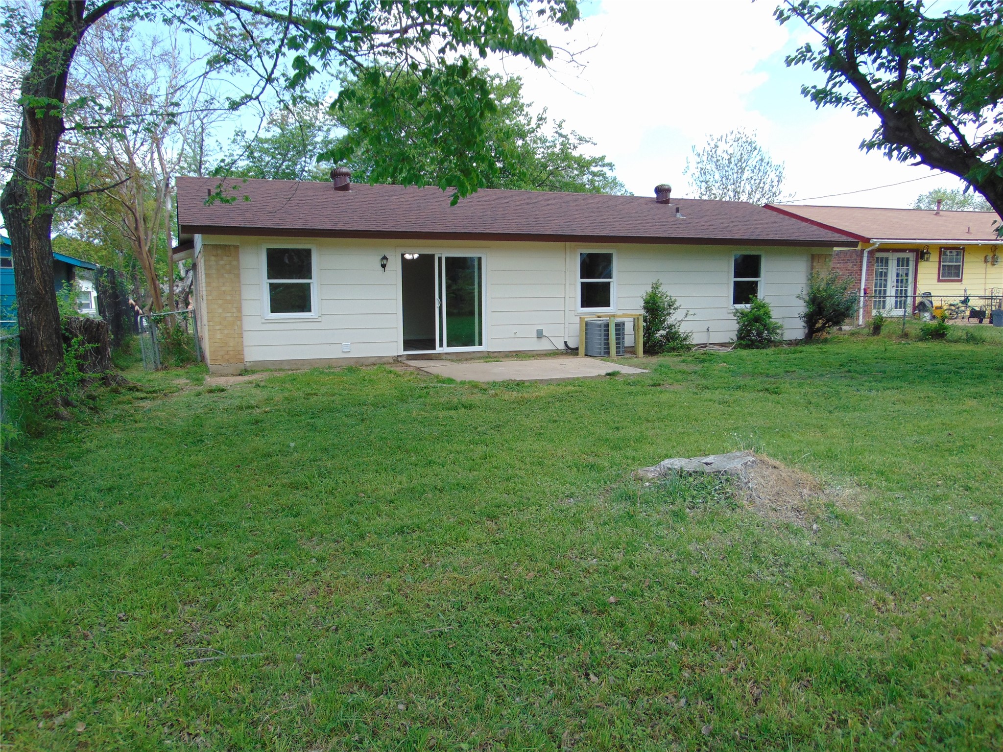 9912 Bluffcreek Drive, Dallas, TX, 75227