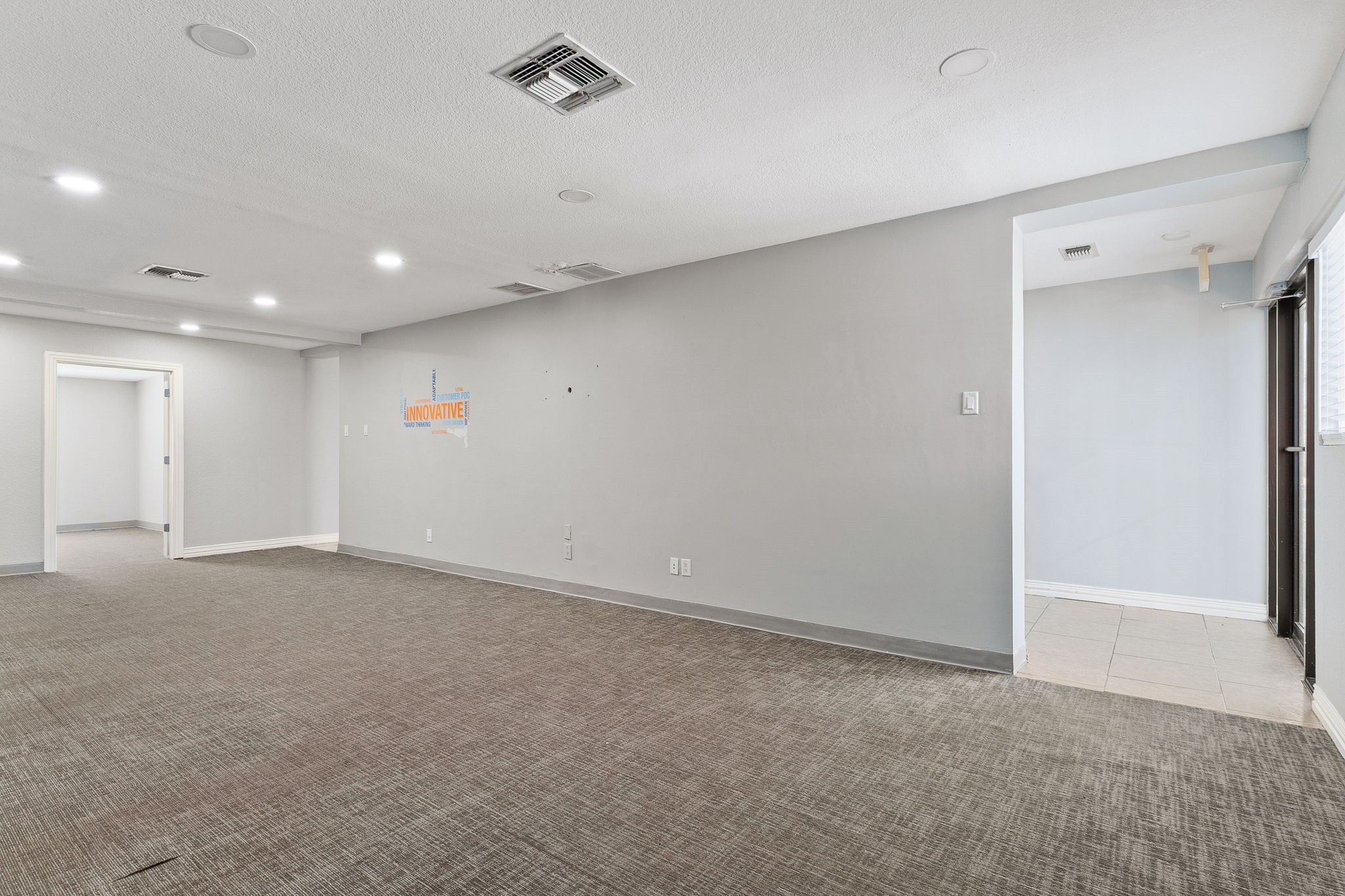 Property photo 04 of 7604 BAKER Richland, Hills, TX 76118 | MLS #21198815