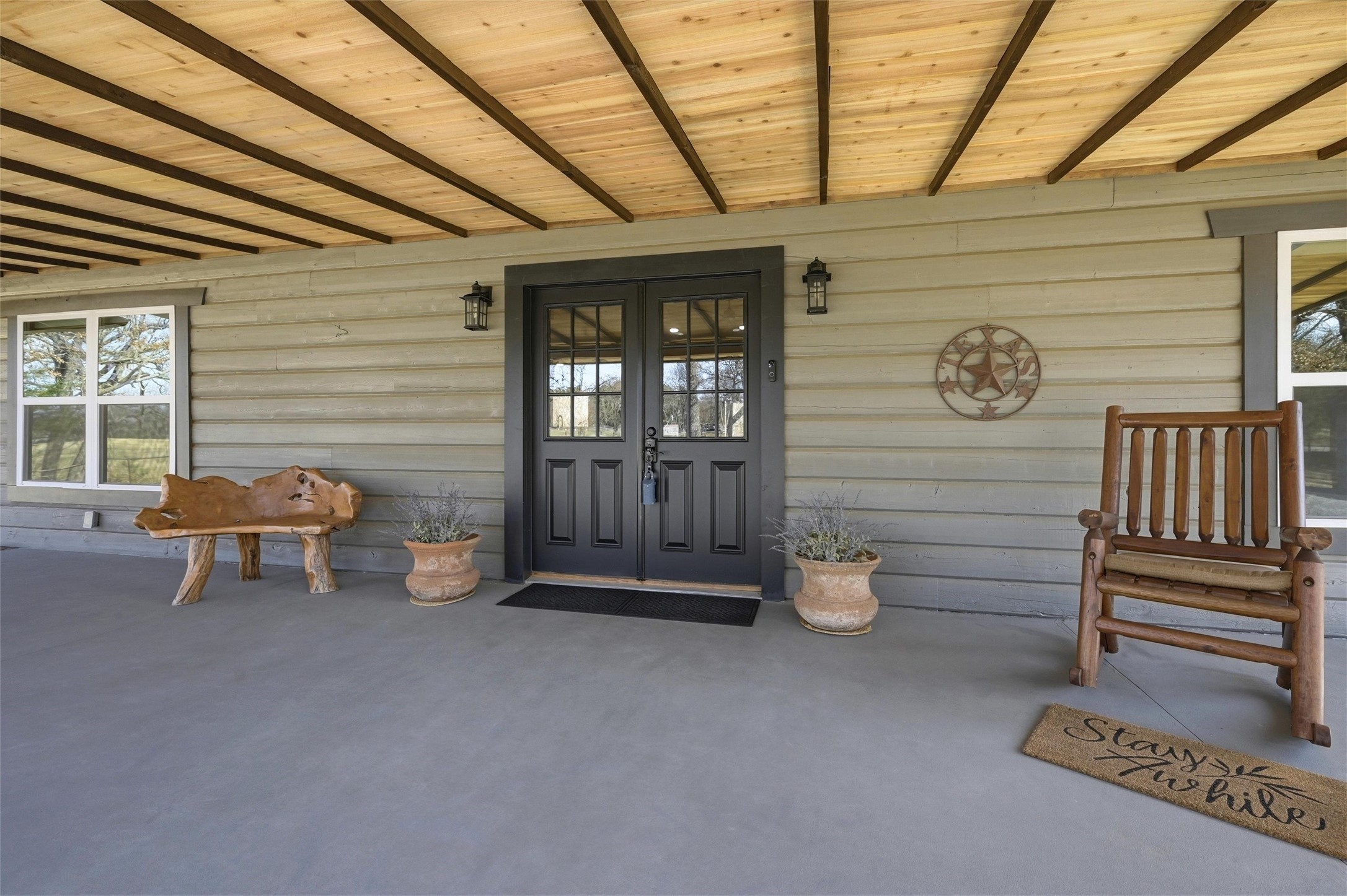 Property photo 01 of 230 Frosty Hollow Road, Denison, TX 75021 | MLS #21198915