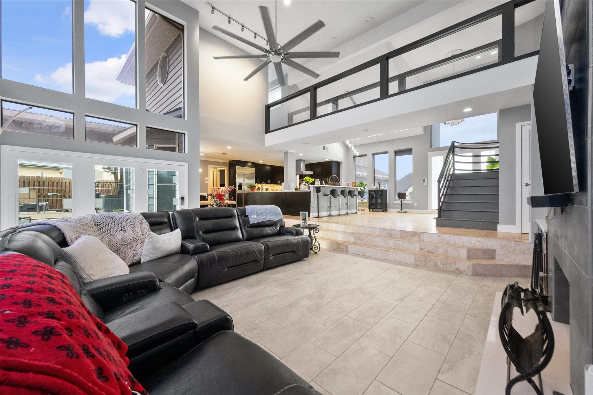 811 Turnberry Drive, Mansfield, TX, 76063